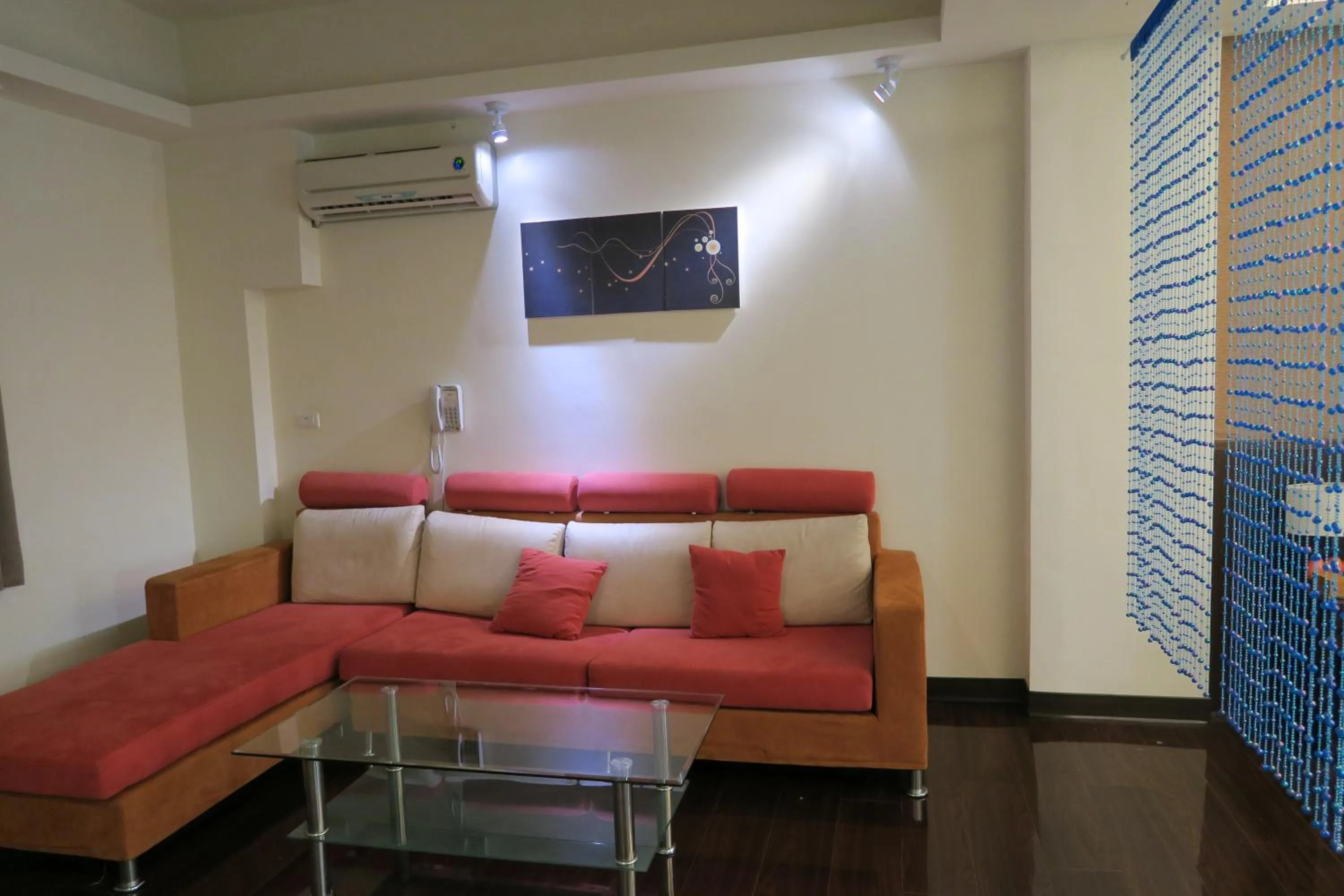 Photo of the whole room in Moon Villa