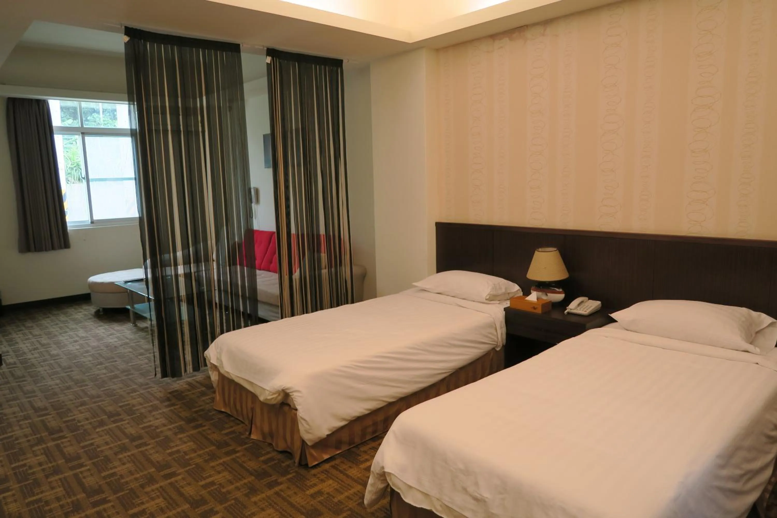 Photo of the whole room, Bed in Moon Villa