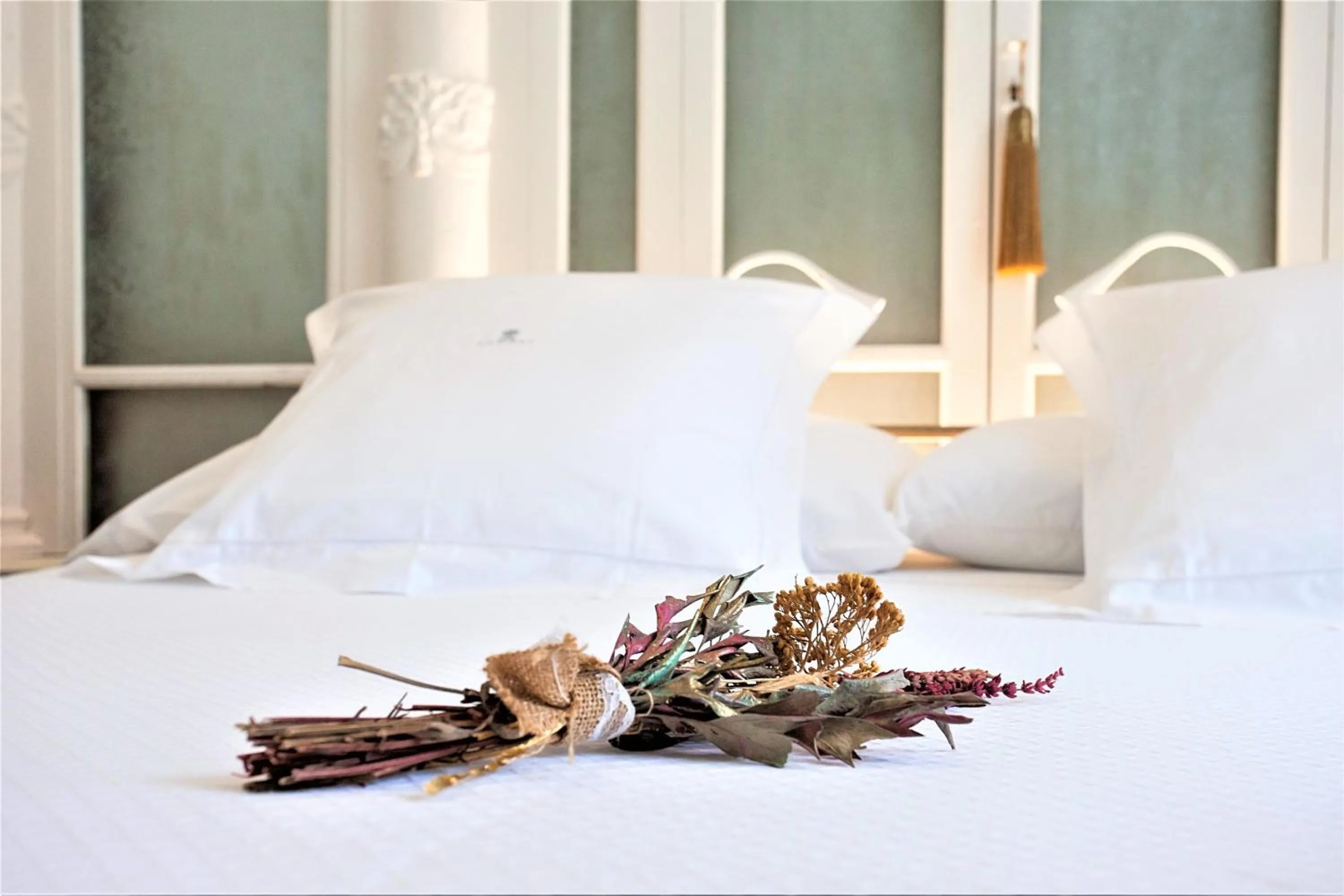 safe, Bed in Hotel Madinat