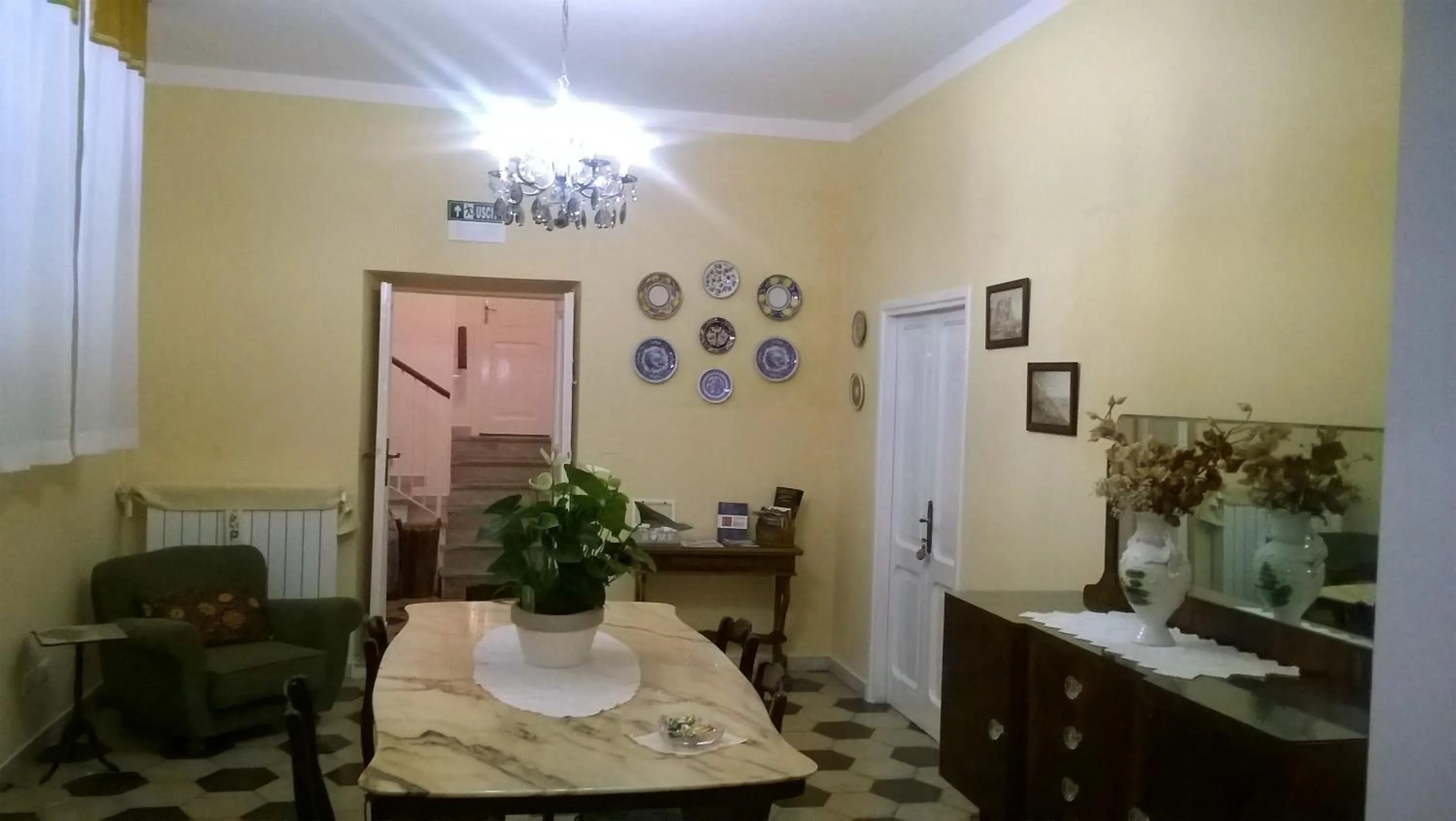 Communal lounge/ TV room in Angelina Antica Dimora