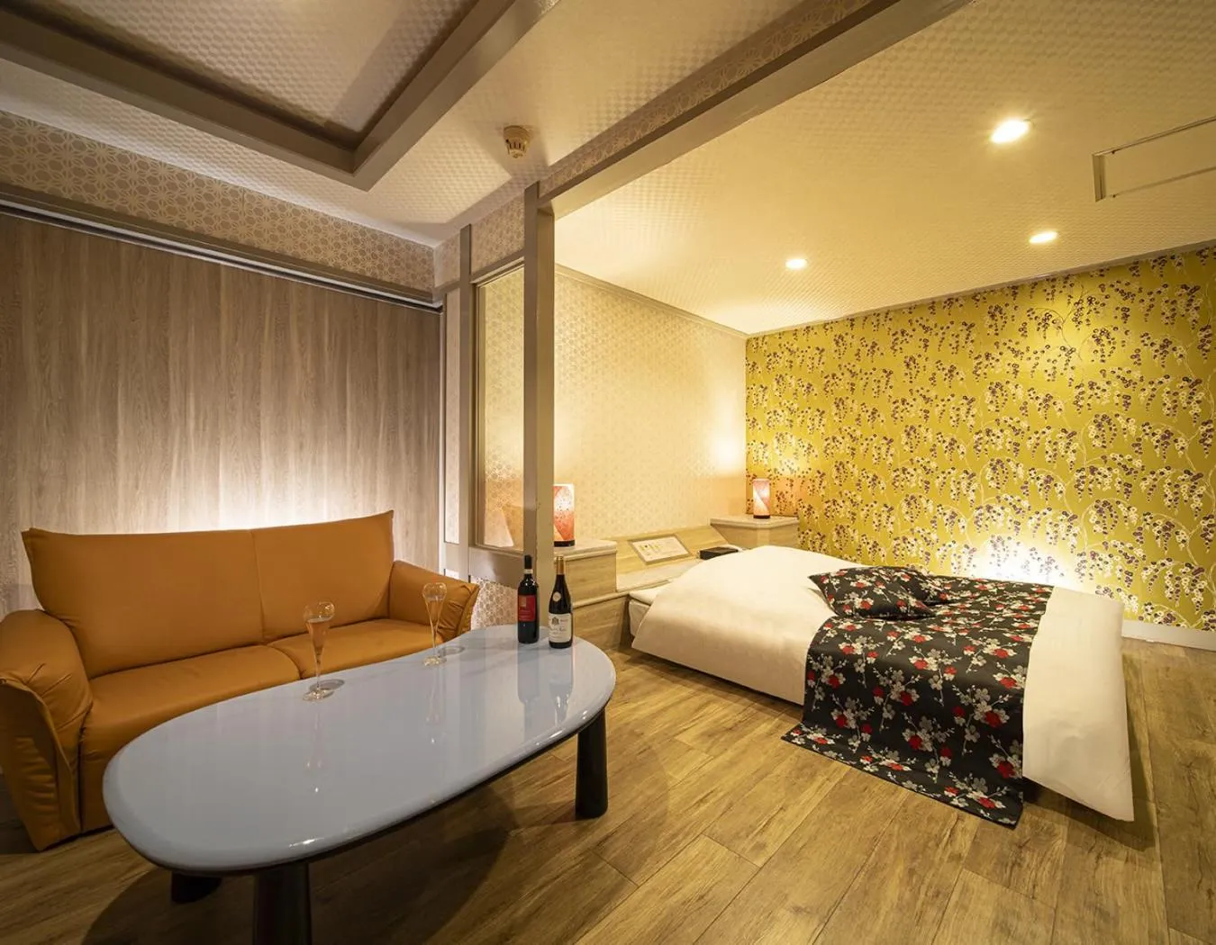 Bed in Hotel Jardin de Fleurs (Adult Only)