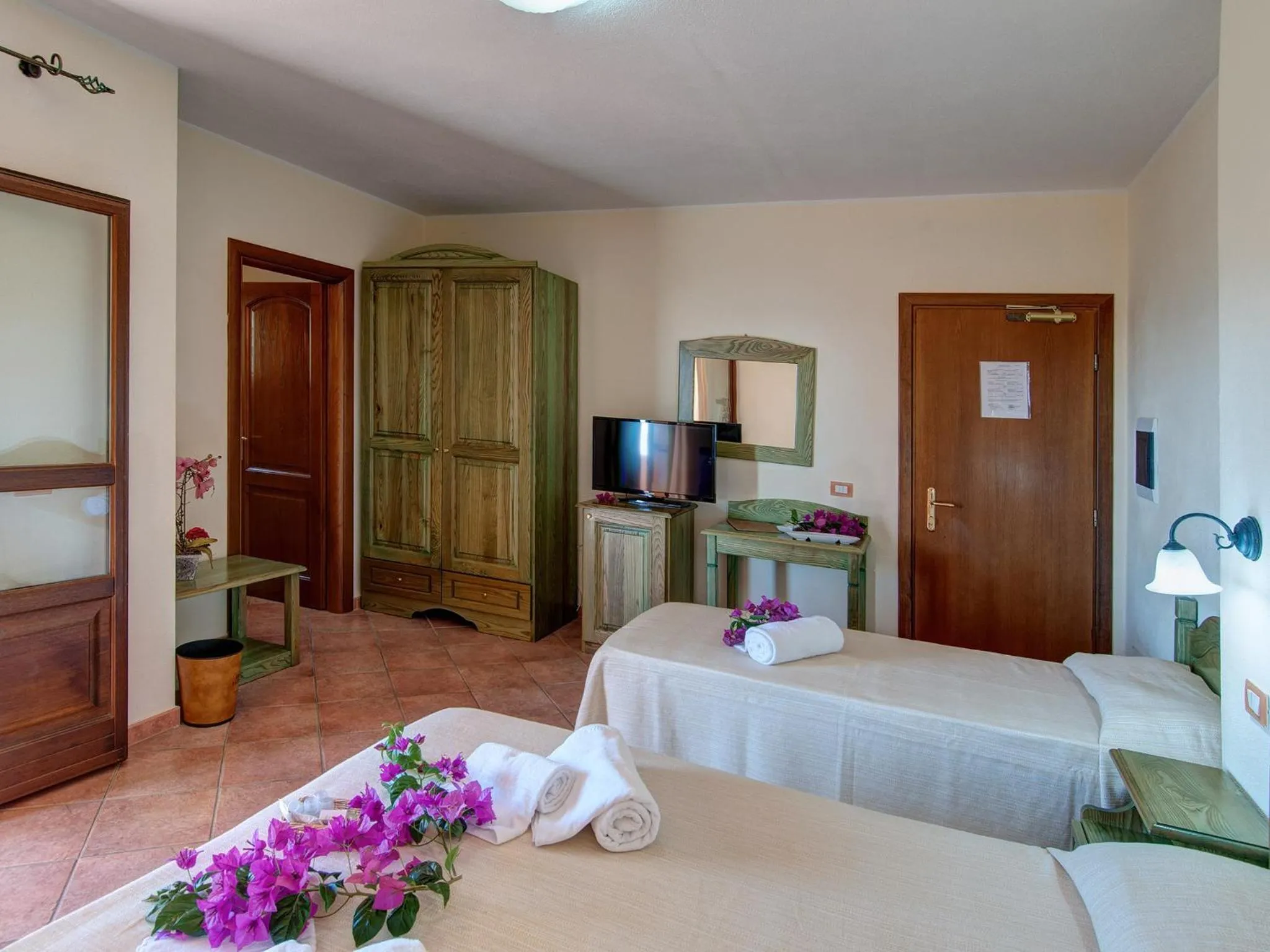 Bed in I Ginepri Hotel