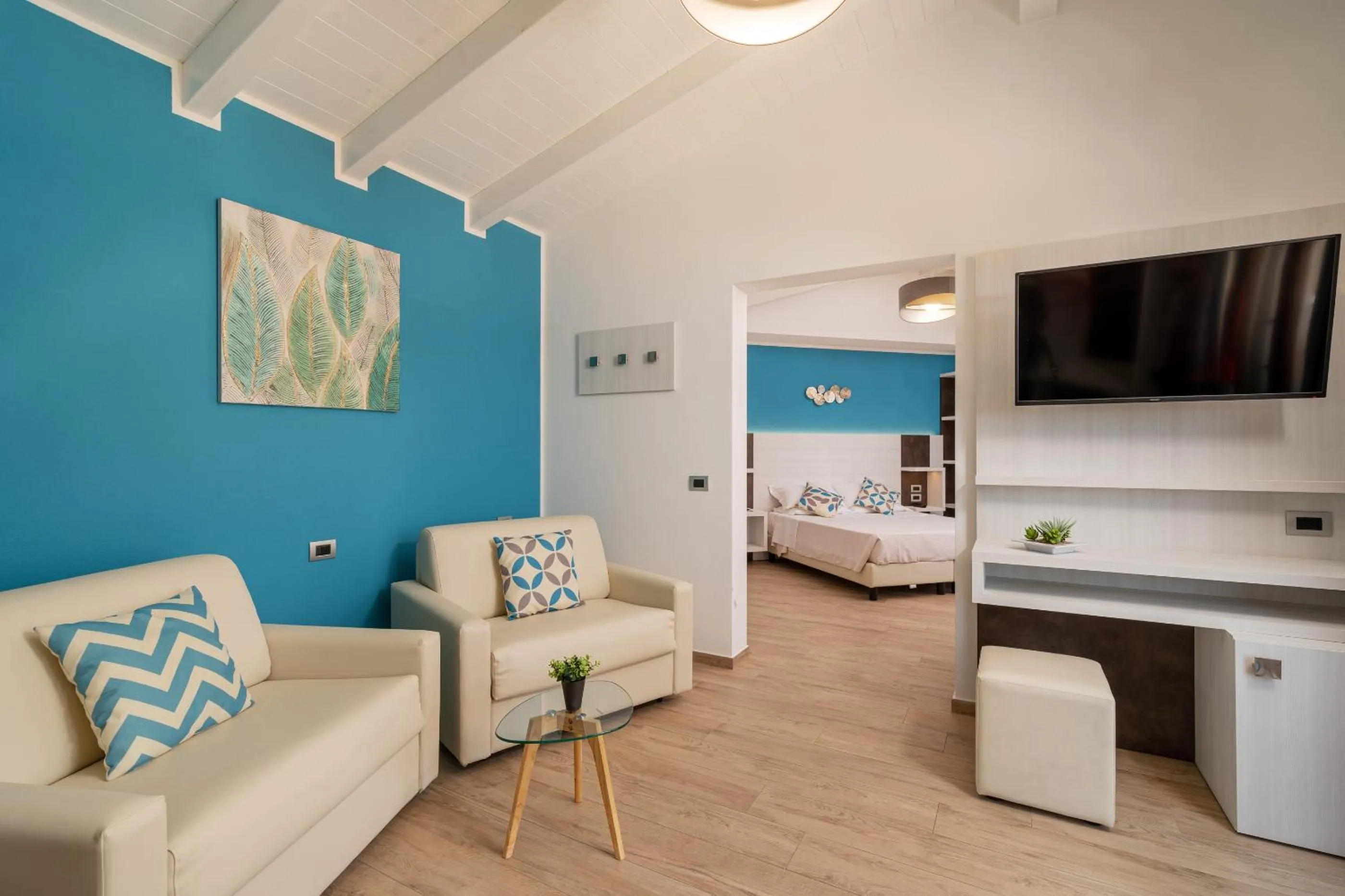 TV and multimedia, Bed in I Ginepri Hotel