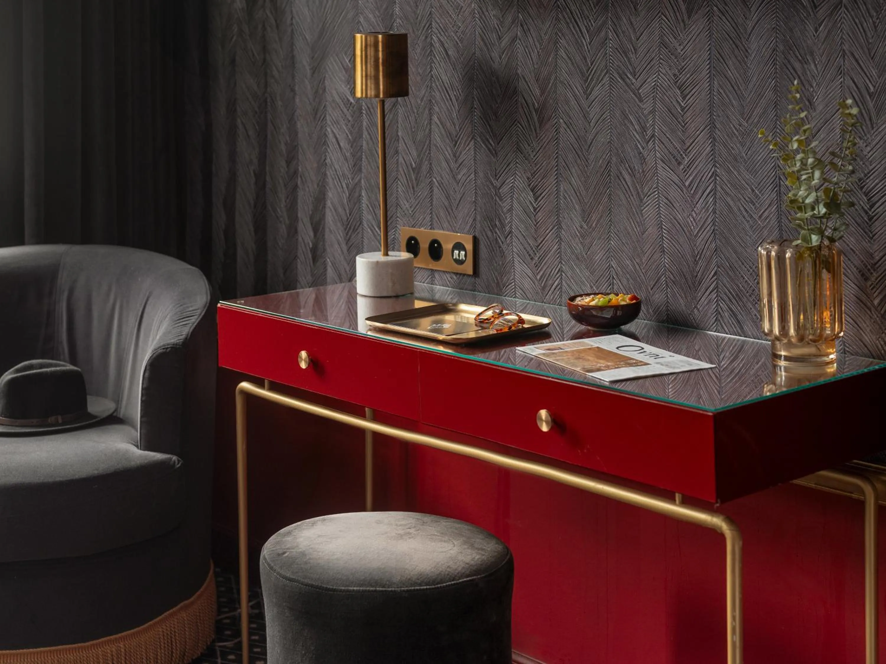 Bedroom in Snob Hotel