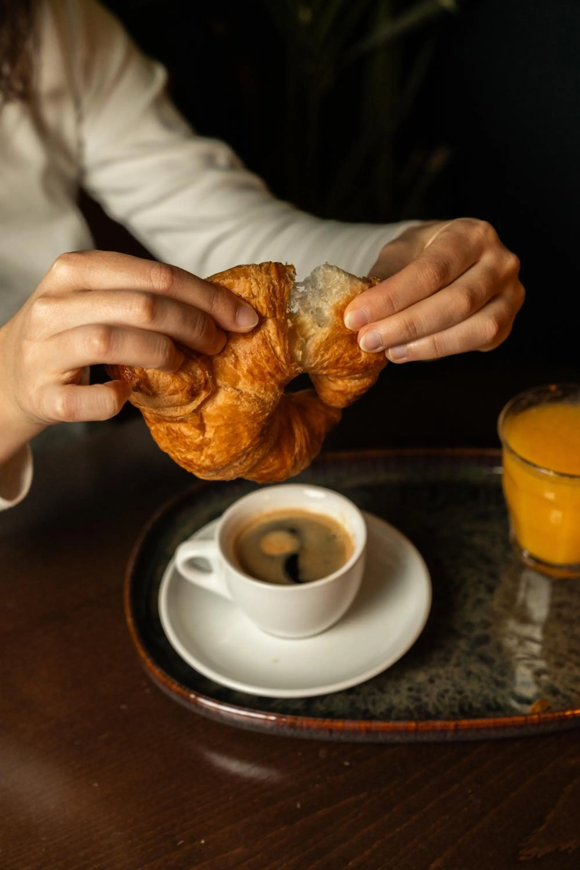 Breakfast in Snob Hotel