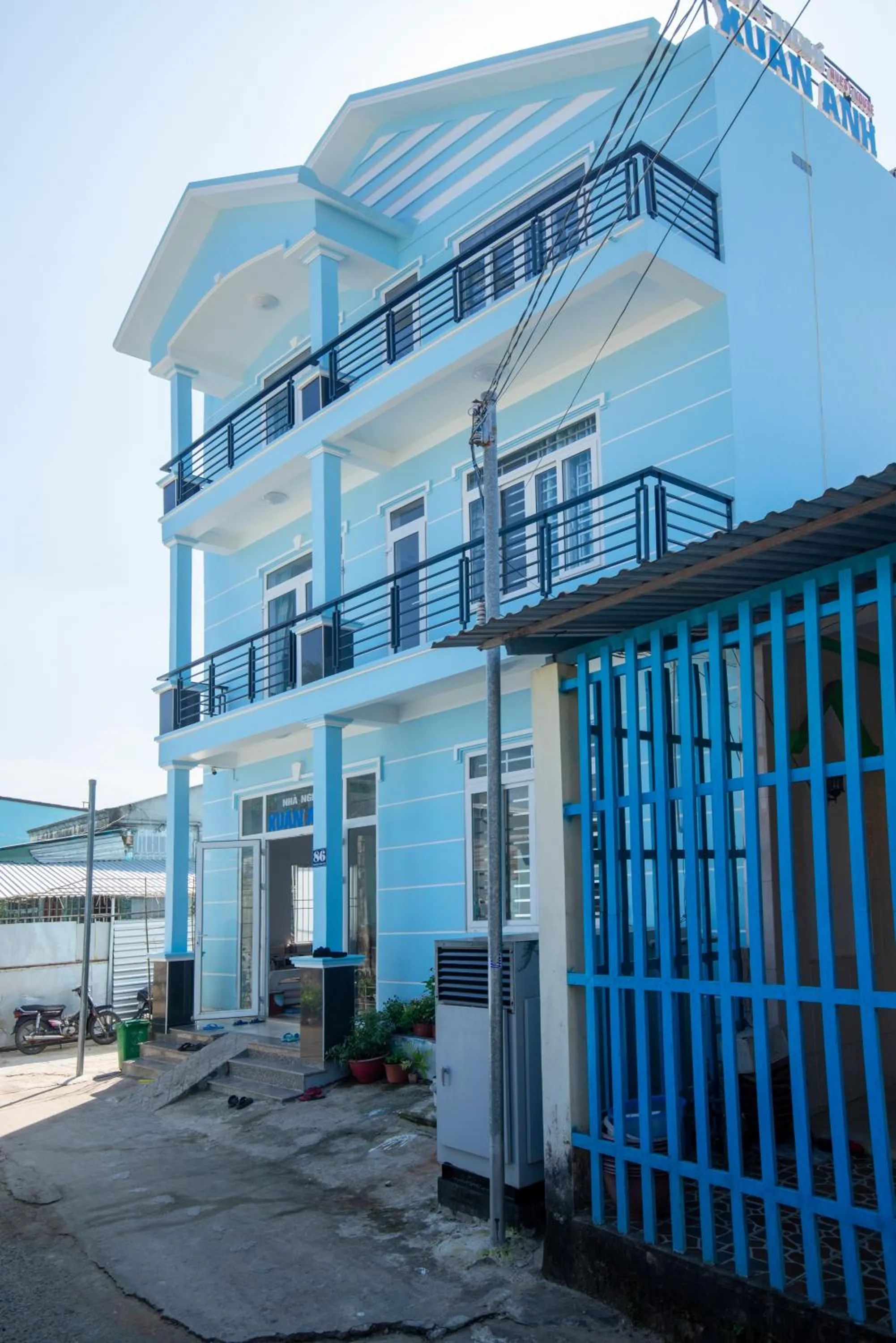 Property building in Xuan Anh Guesthouse