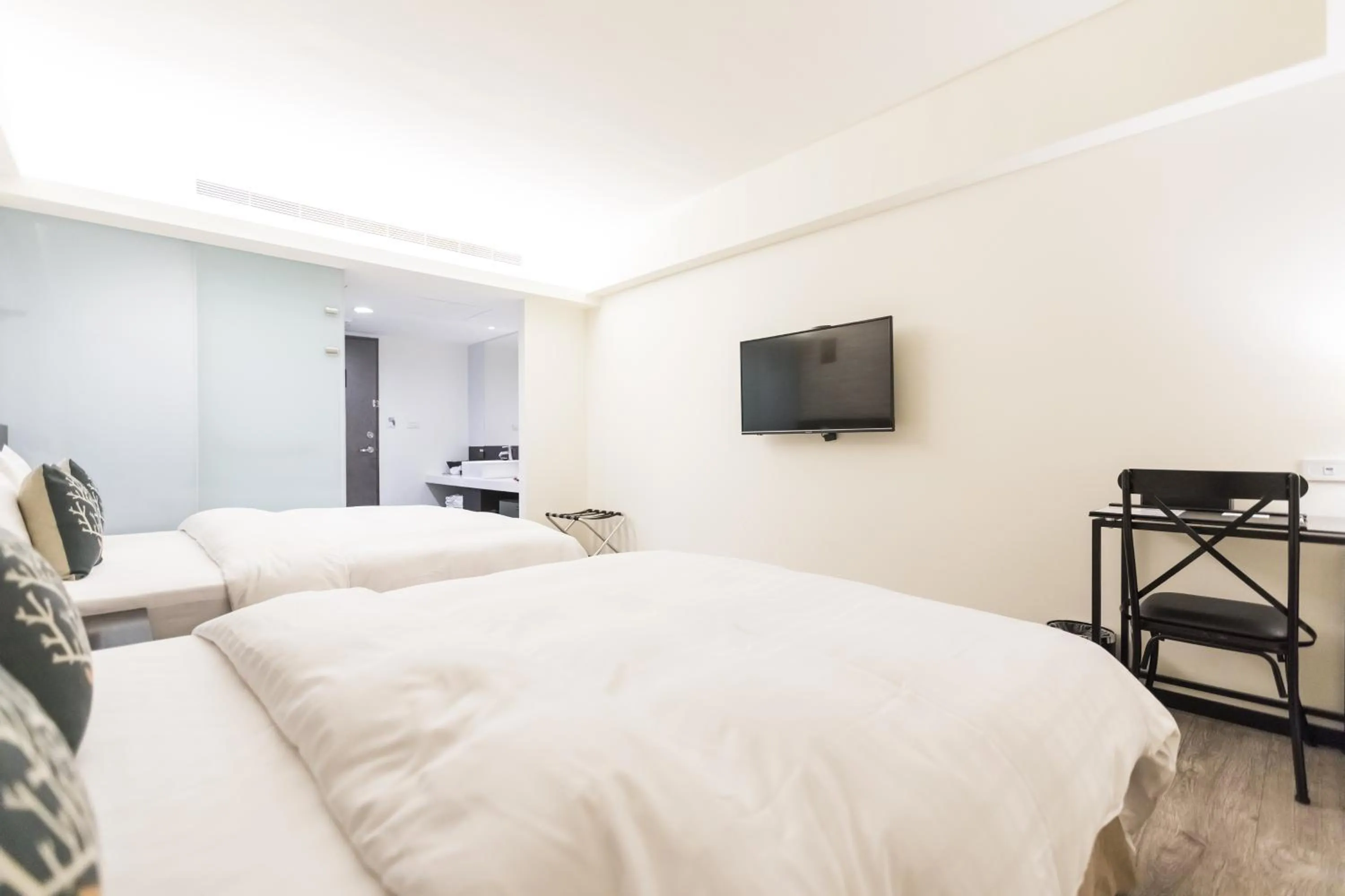 Bedroom, Bed in Home Rest Hotel