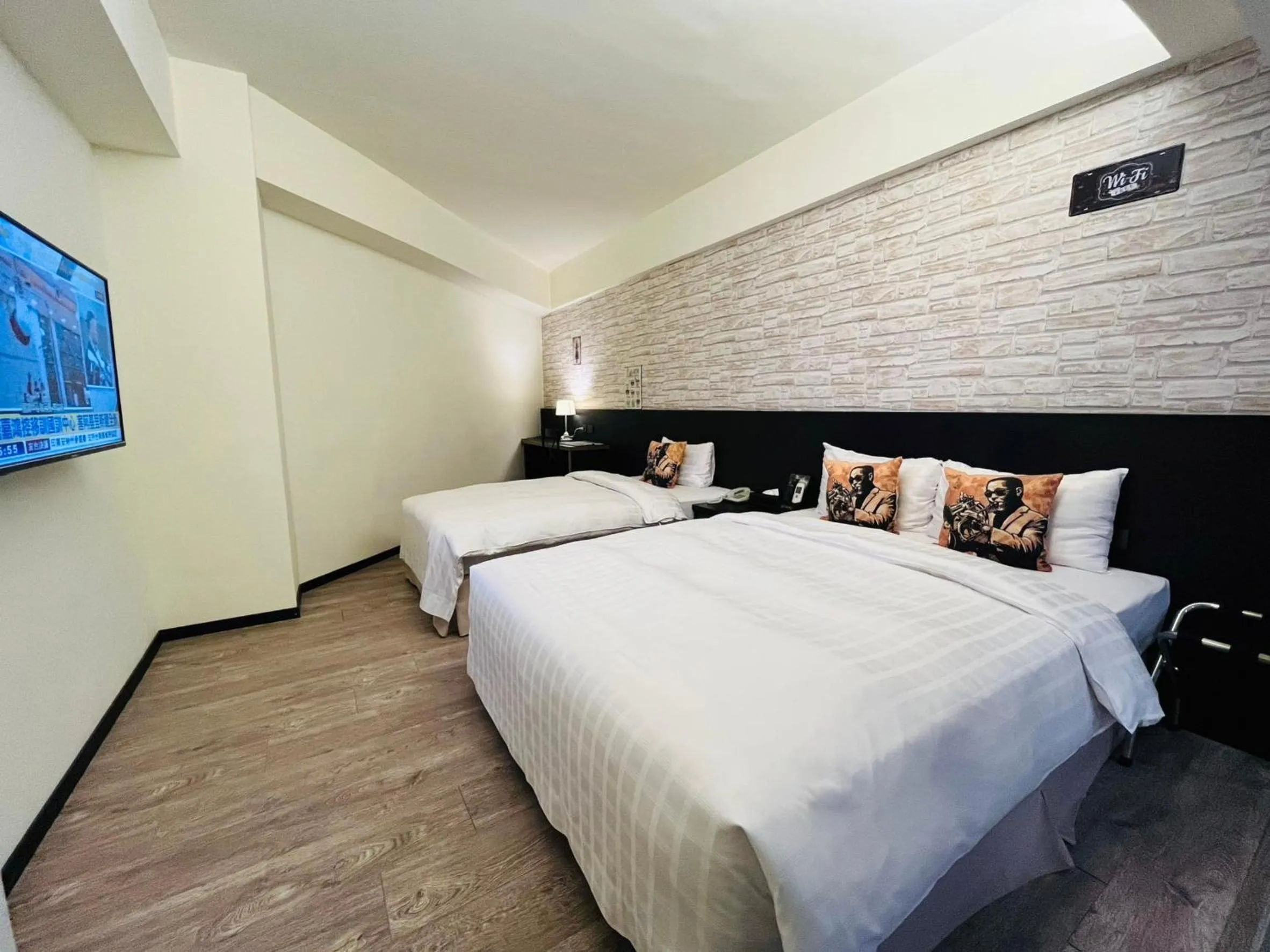 TV and multimedia, Bed in Home Rest Hotel