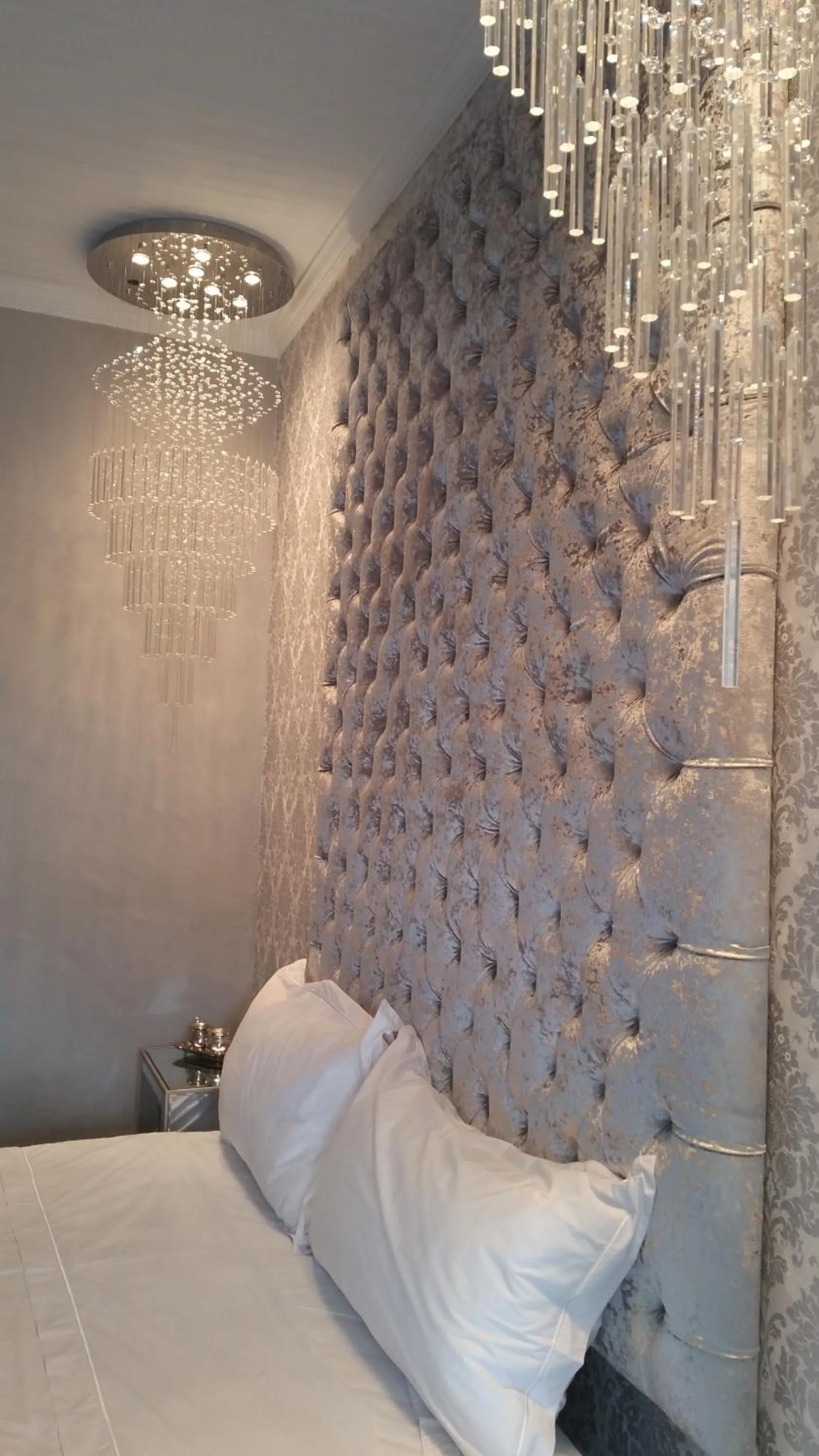 Bed in The Kingsman boutique Hotel