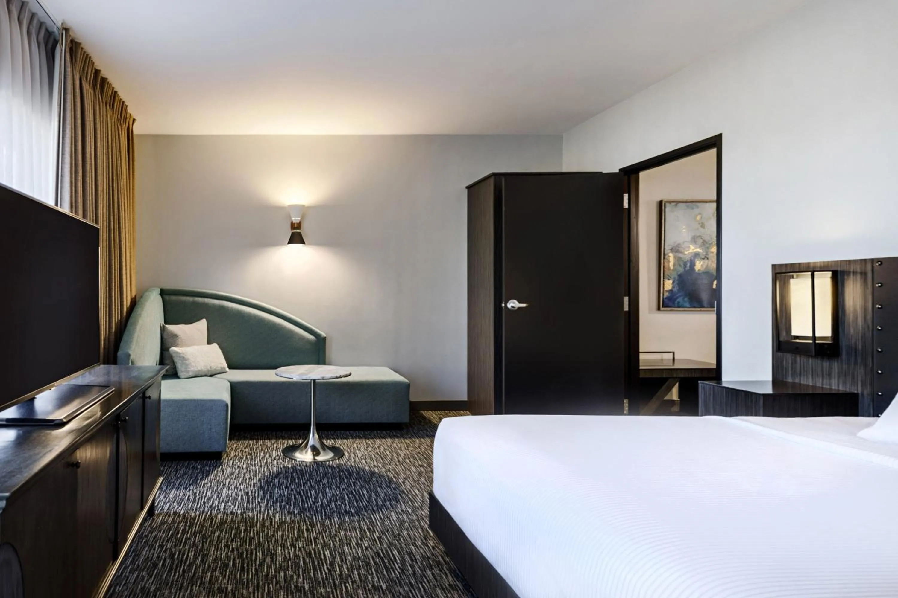 Bedroom, Bed in The Elmore Hotel, DFW Southlake, a Tribute Portfolio Hotel