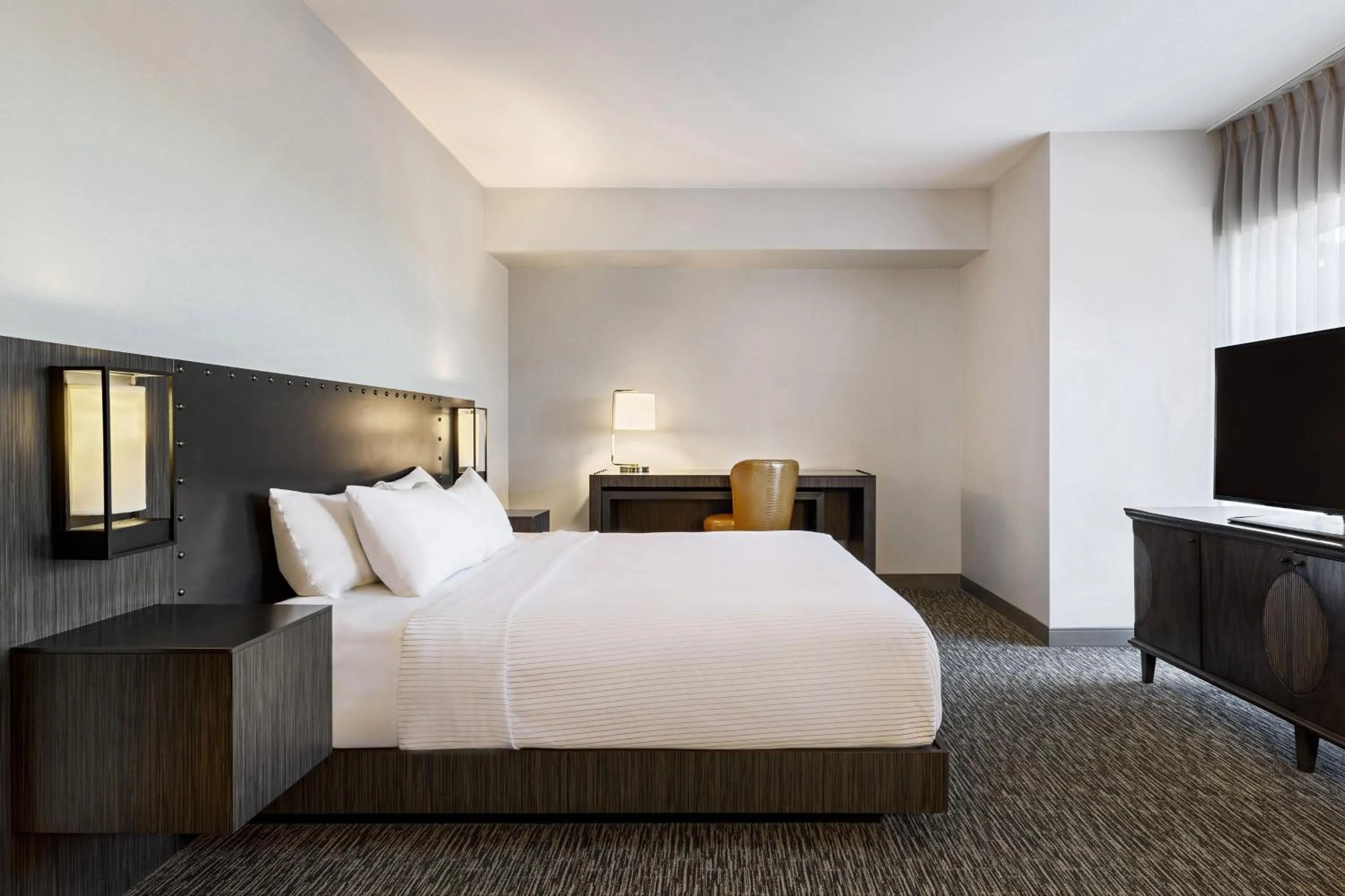 Photo of the whole room, Bed in The Elmore Hotel, DFW Southlake, a Tribute Portfolio Hotel