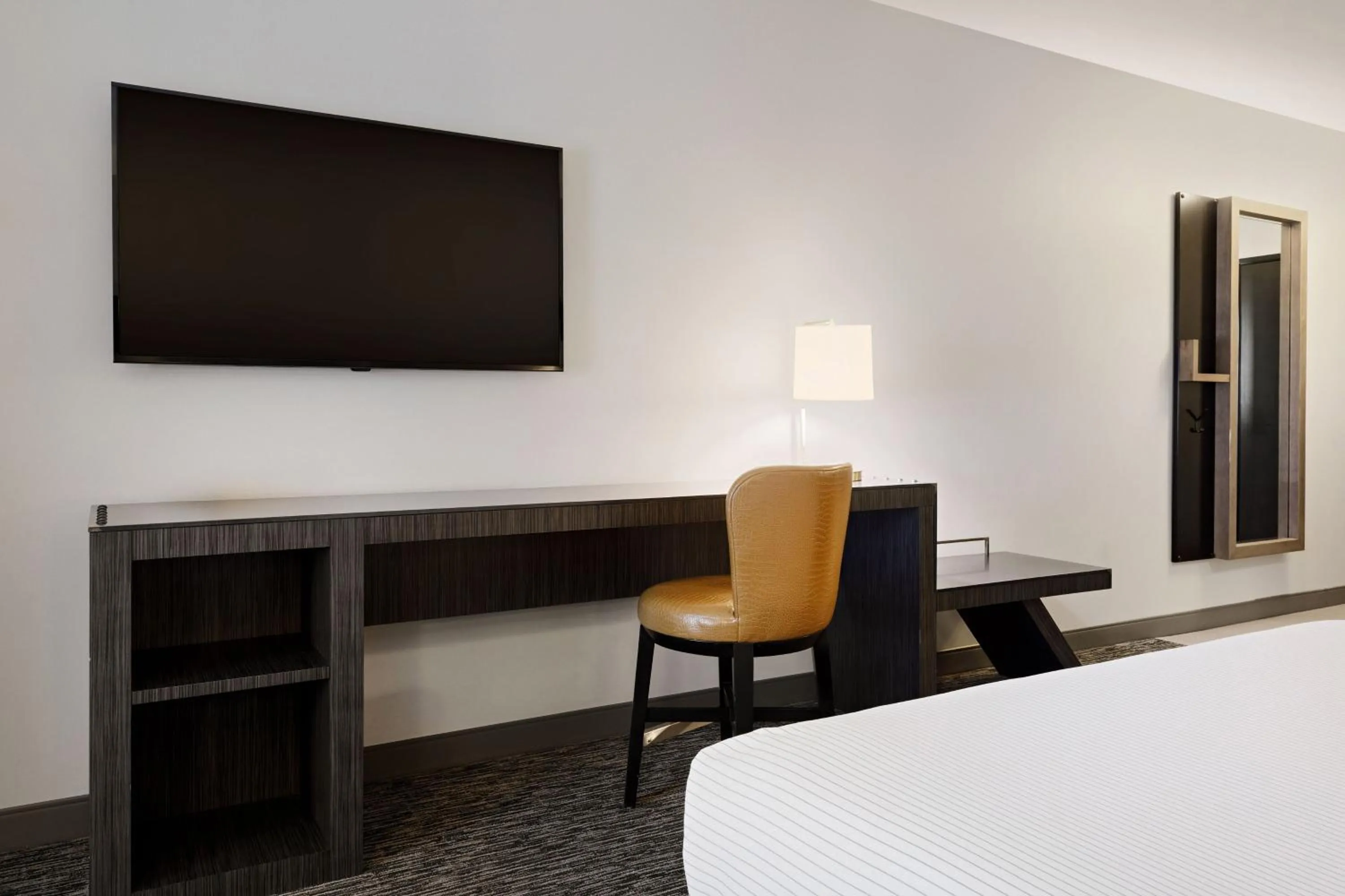 Photo of the whole room, Bed in The Elmore Hotel, DFW Southlake, a Tribute Portfolio Hotel