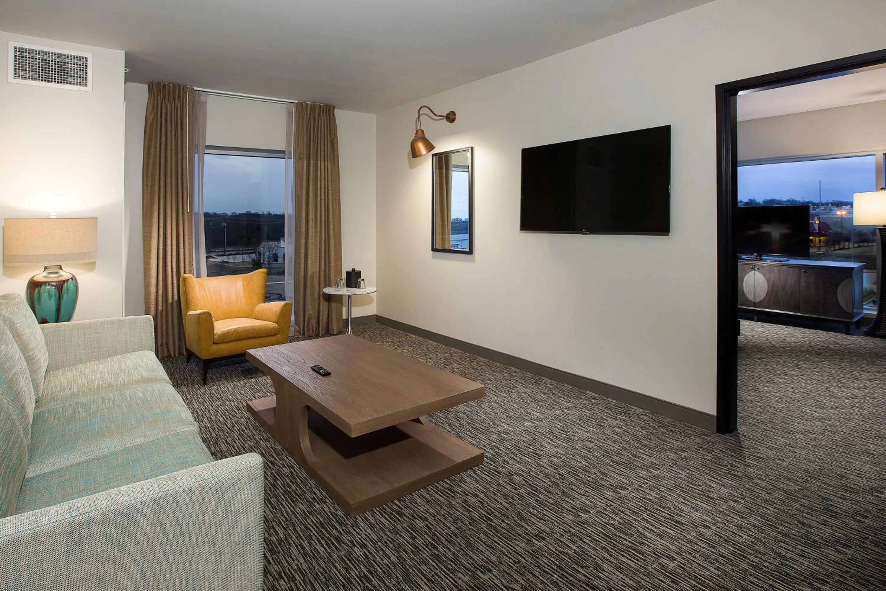 Living room in The Elmore Hotel, DFW Southlake, a Tribute Portfolio Hotel