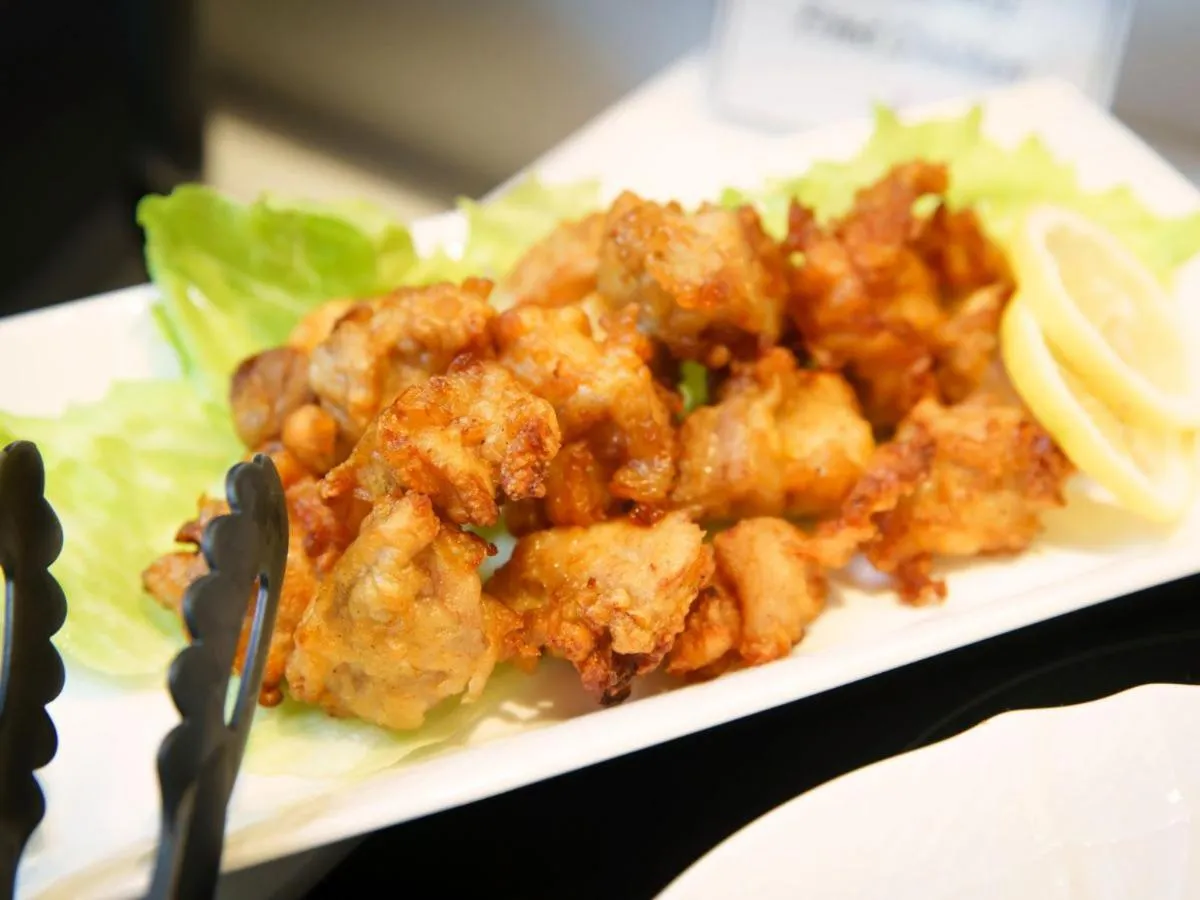 Restaurant/places to eat in Hotel Sakura Suite Osaka Juso