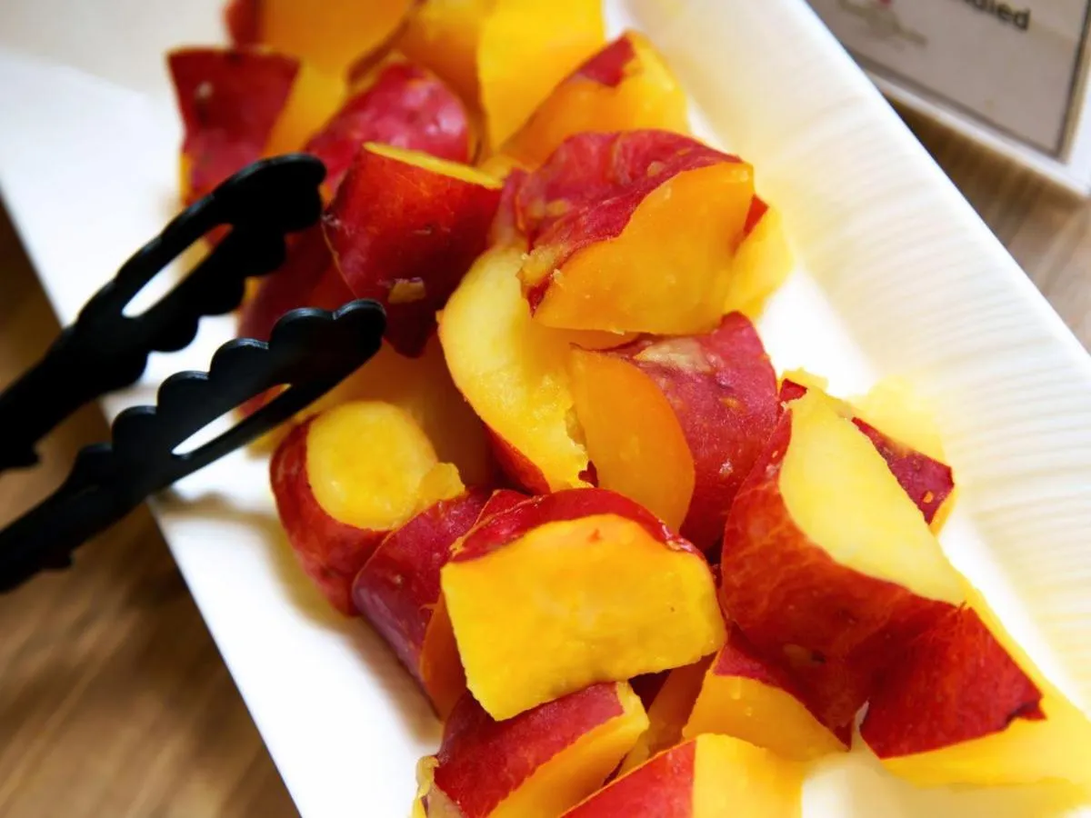 Restaurant/places to eat in Hotel Sakura Suite Osaka Juso