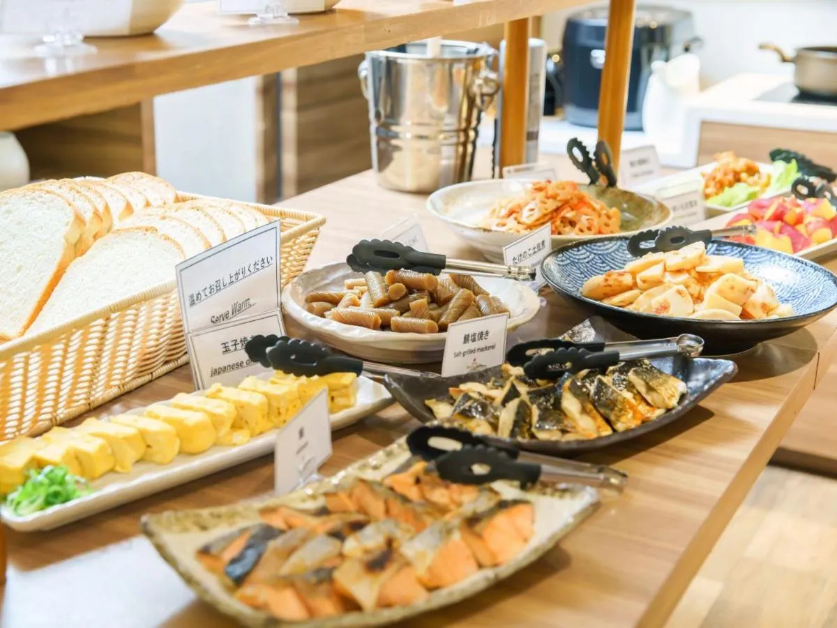 Restaurant/places to eat in Hotel Sakura Suite Osaka Juso