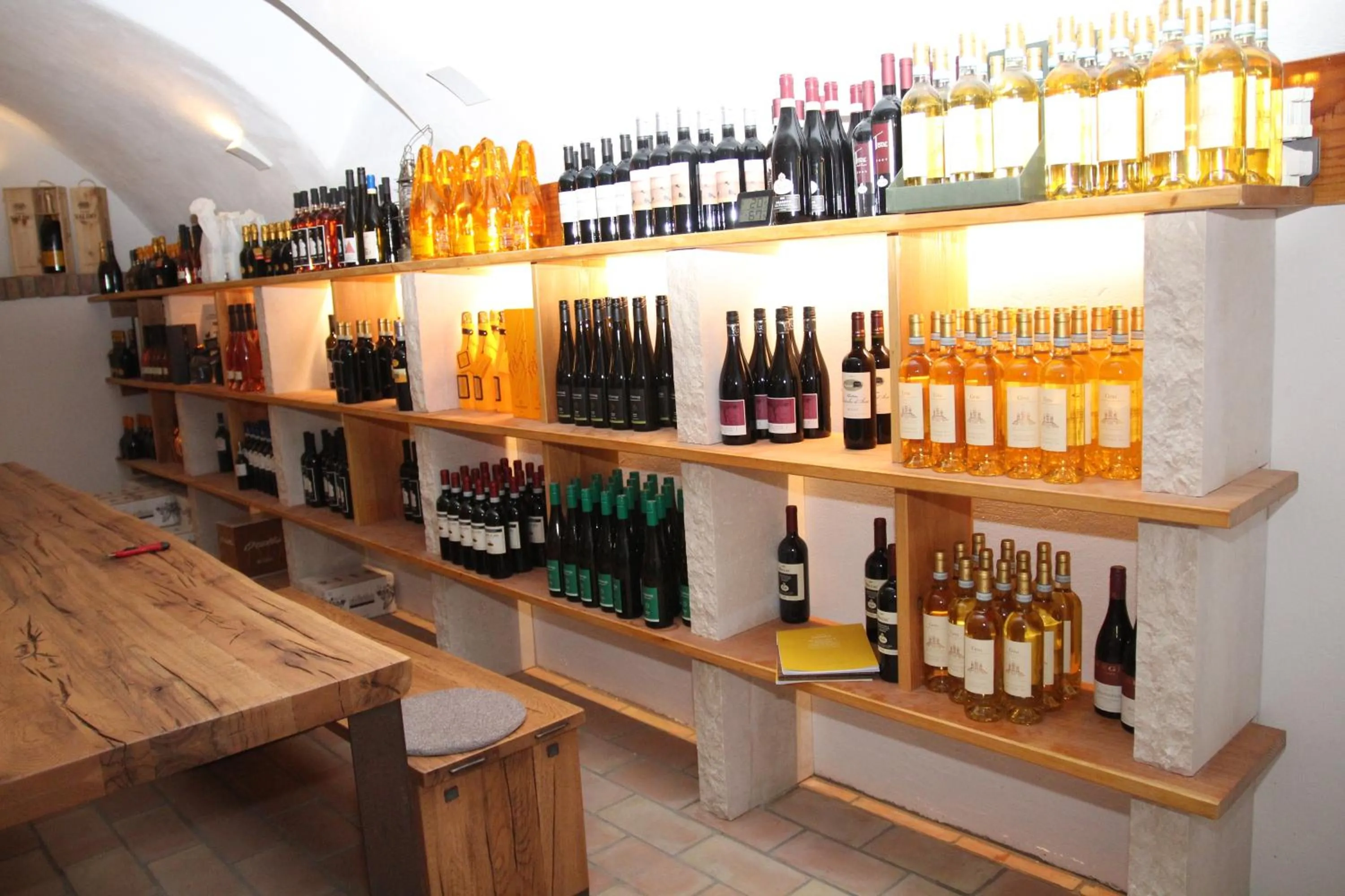 Property building in Höll am Main