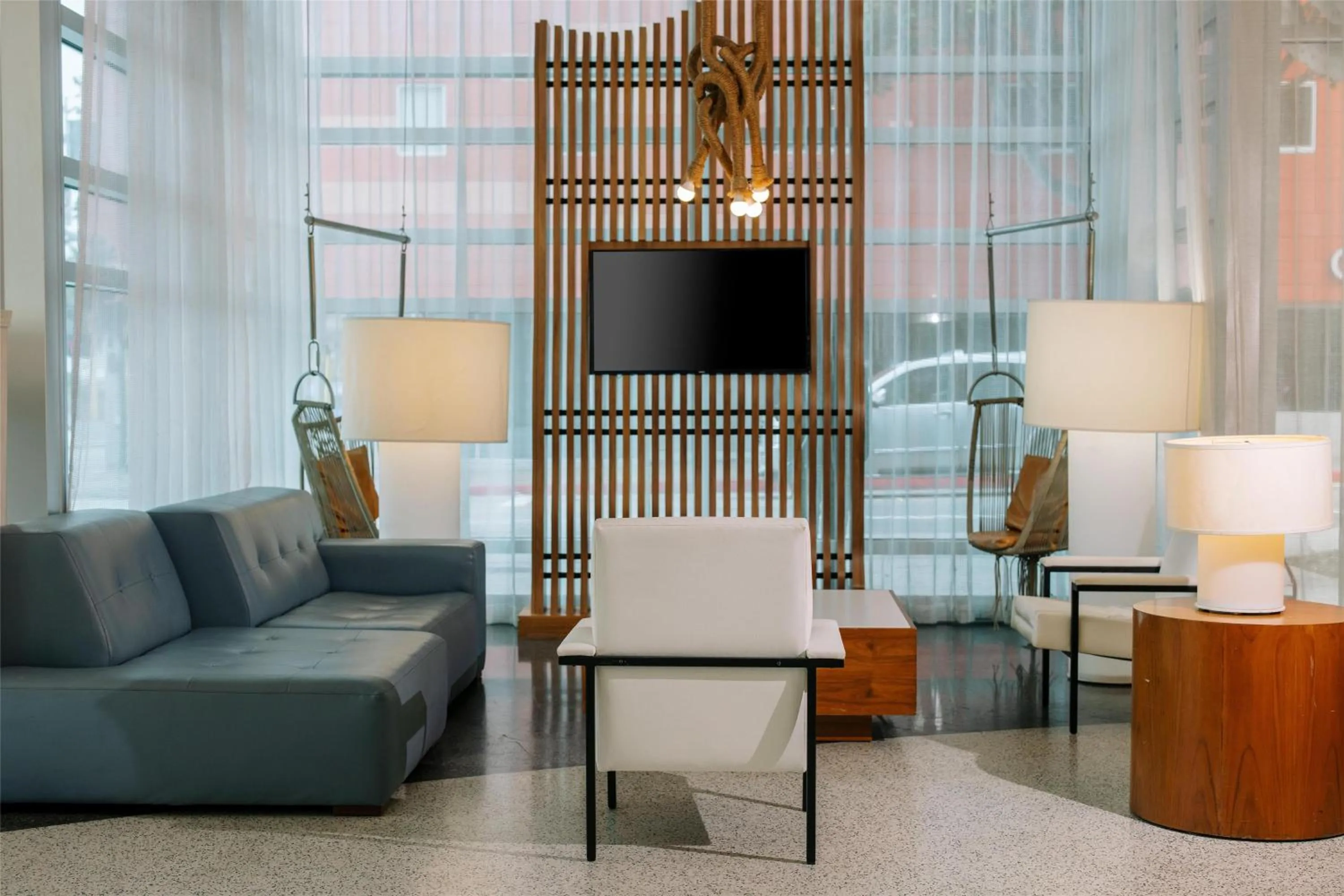 Lobby or reception in Hampton Inn & Suites Santa Monica