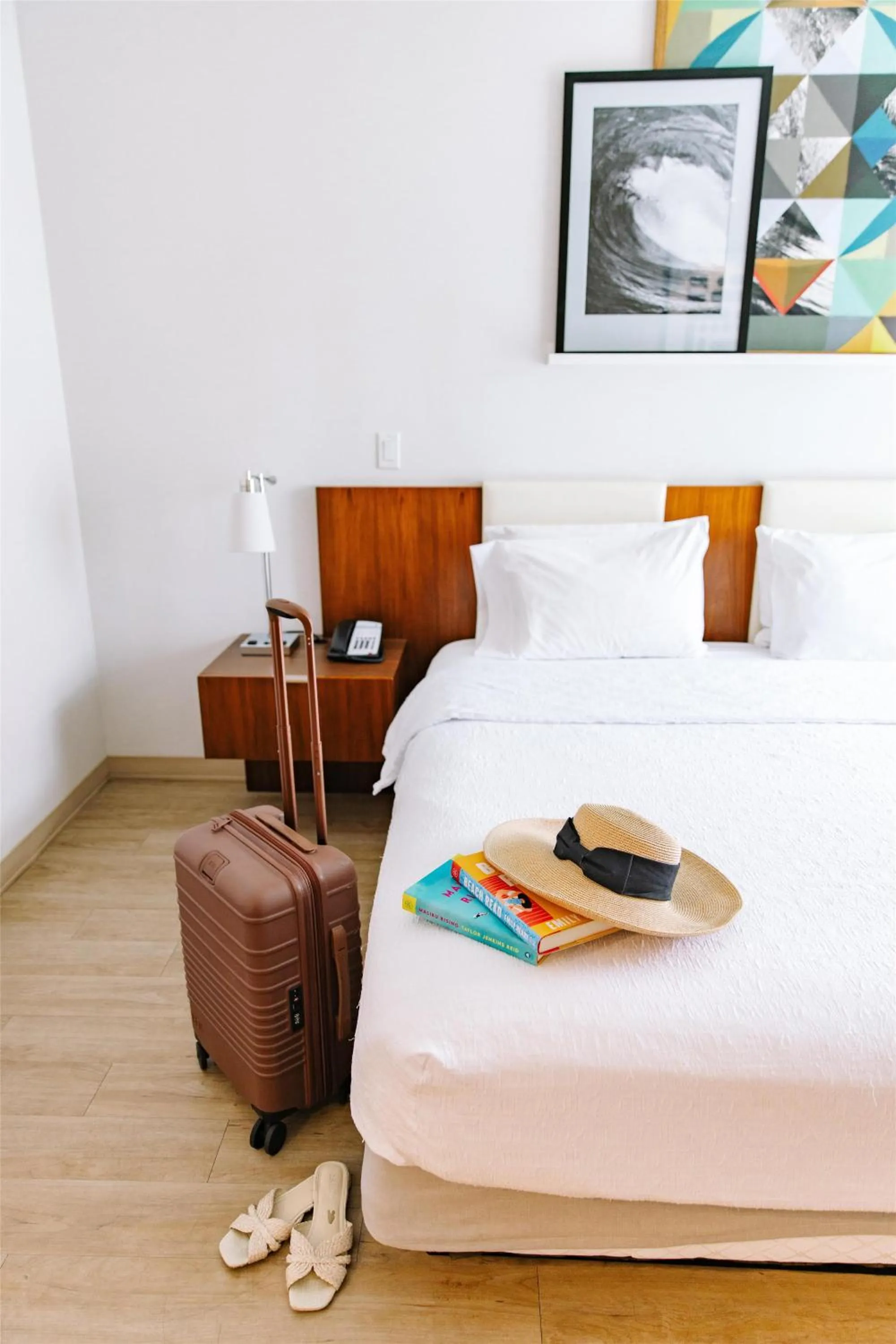 Bed in Hampton Inn & Suites Santa Monica