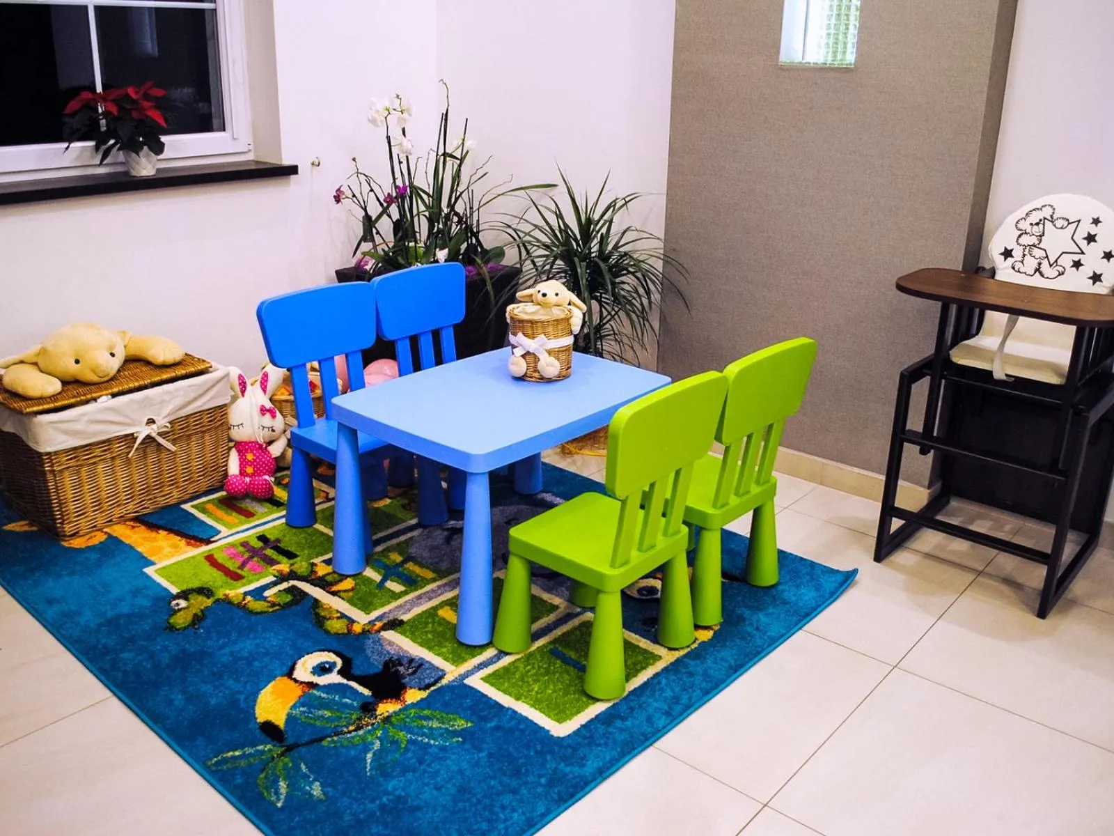 Decorative detail in Biały Dwór