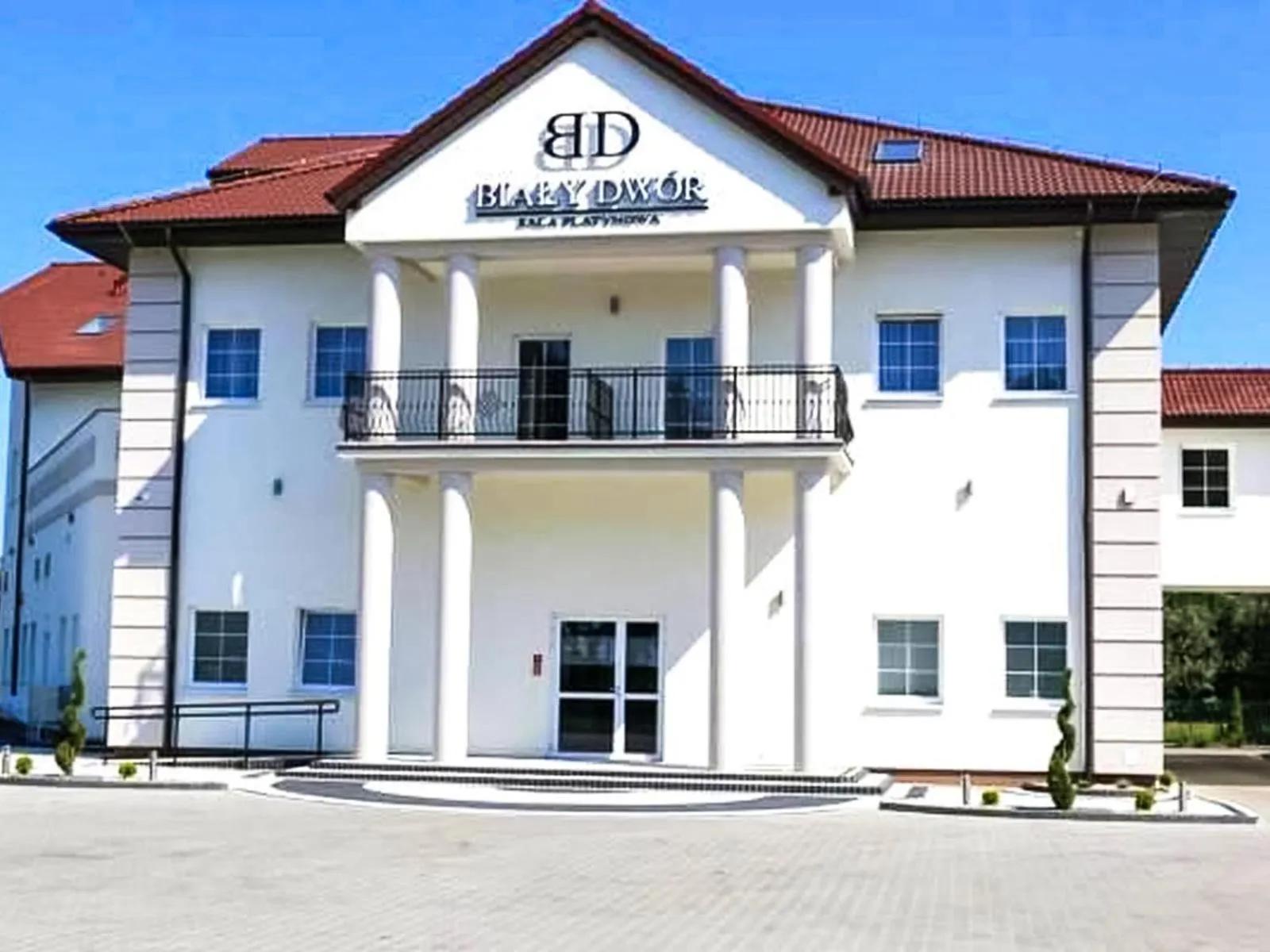 Property building in Biały Dwór