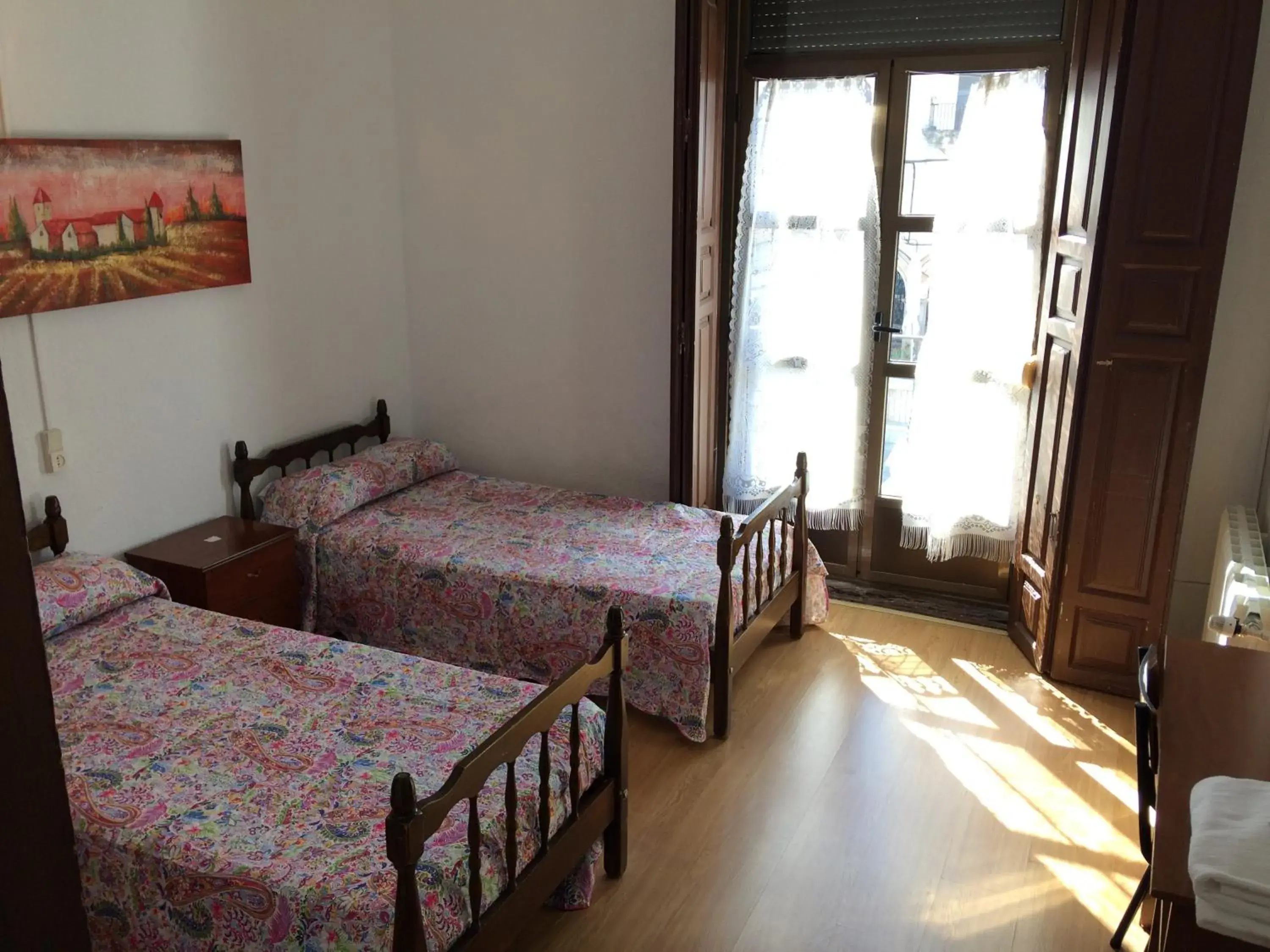 Standard Twin Room in Pension Carretero Standard Twin Room in Pension Carretero