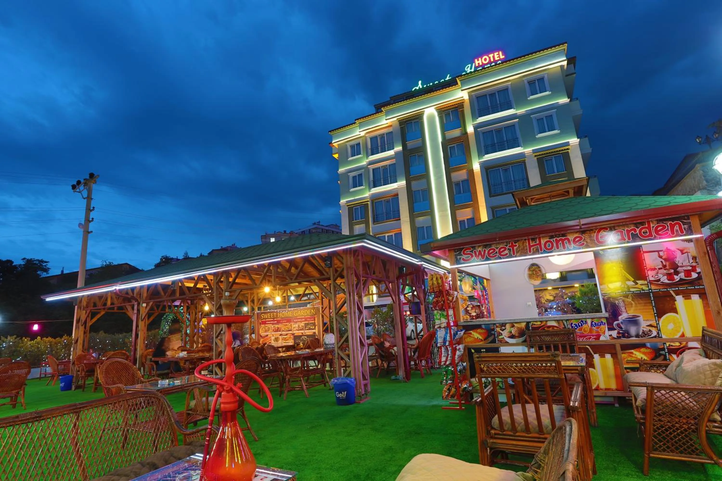 Property building in SWEET HOME SUiTE HOTEL