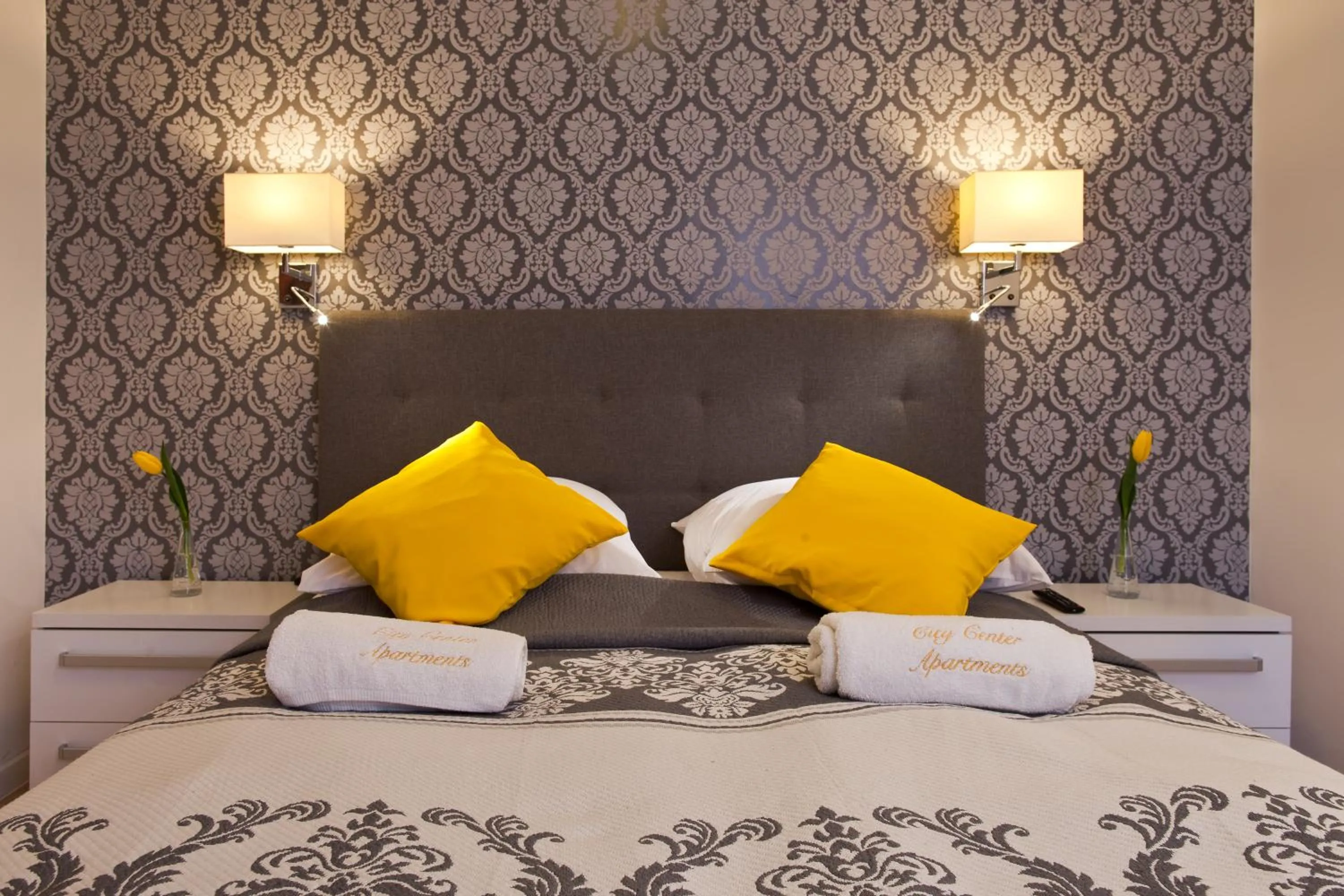 TV and multimedia, Bed in Apartament City Center Platinum - Luxury Standard