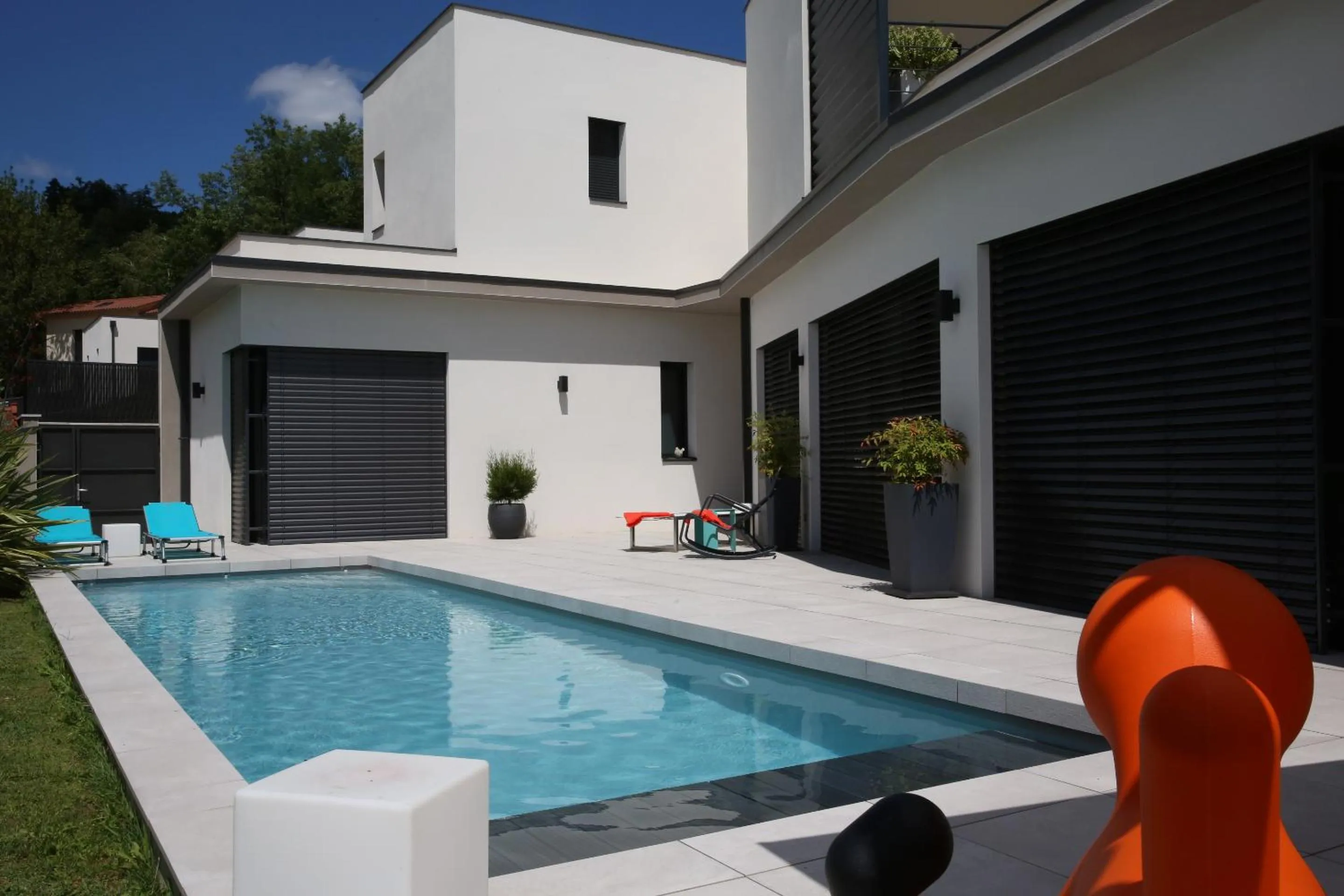 Garden in Maison Cube