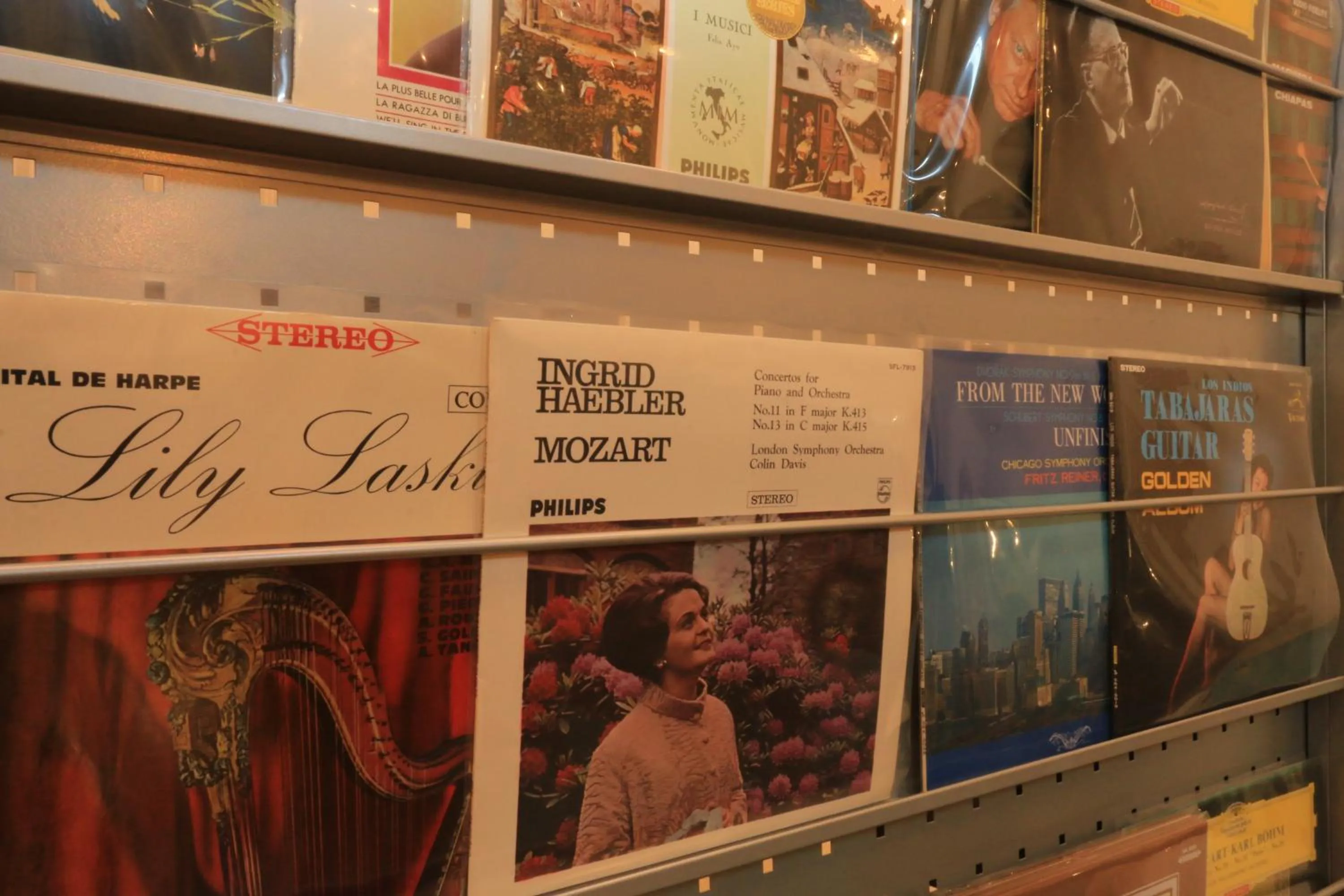 Decorative detail in Hitoyoshi Morinohall Ladies in - Female Only