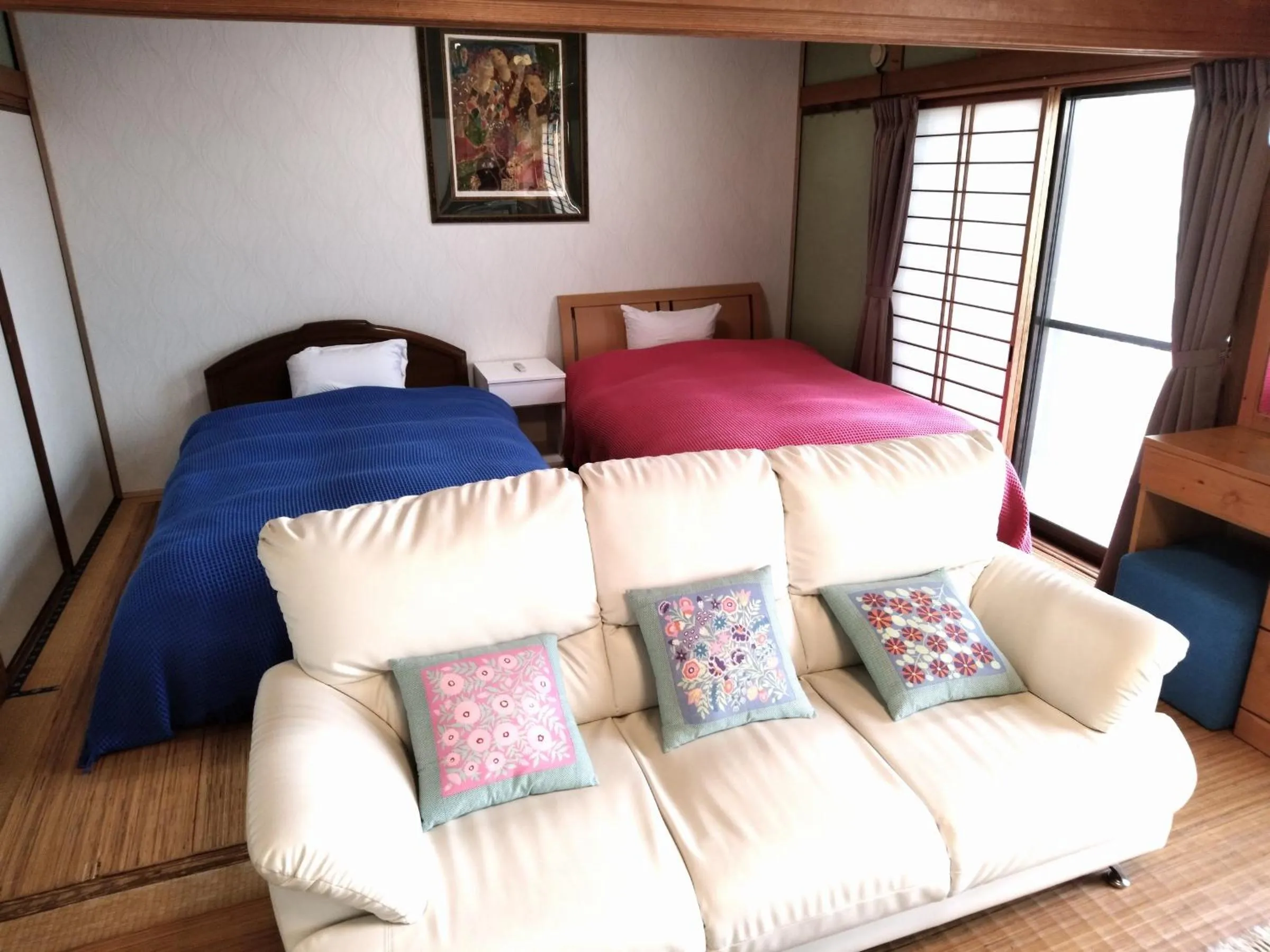 Photo of the whole room, Bed in Hitoyoshi Morinohall Ladies in - Female Only