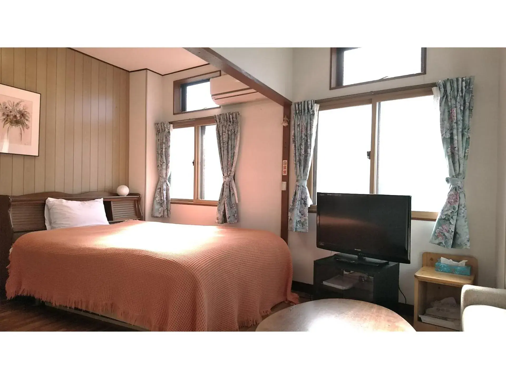 Economy Double Room in Hitoyoshi Morinohall Ladies in - Female Only Economy Double Room in Hitoyoshi Morinohall Ladies in - Female Only