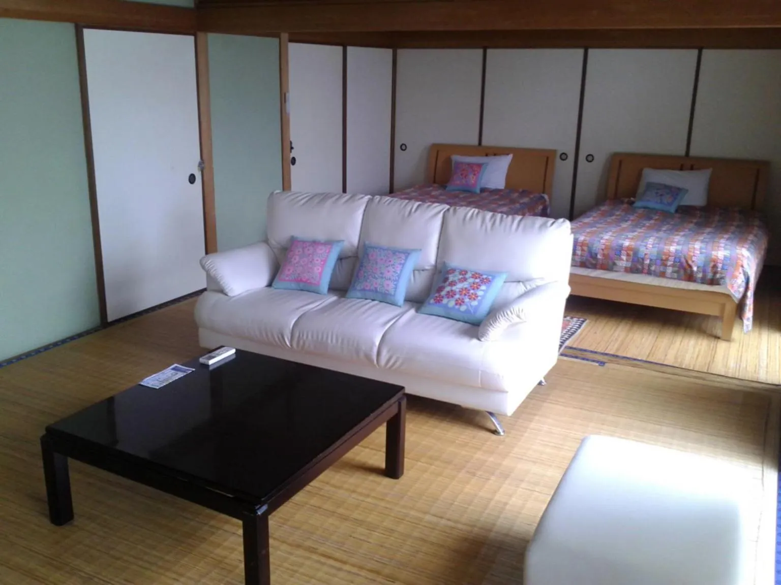 Photo of the whole room, Bed in Hitoyoshi Morinohall Ladies in - Female Only