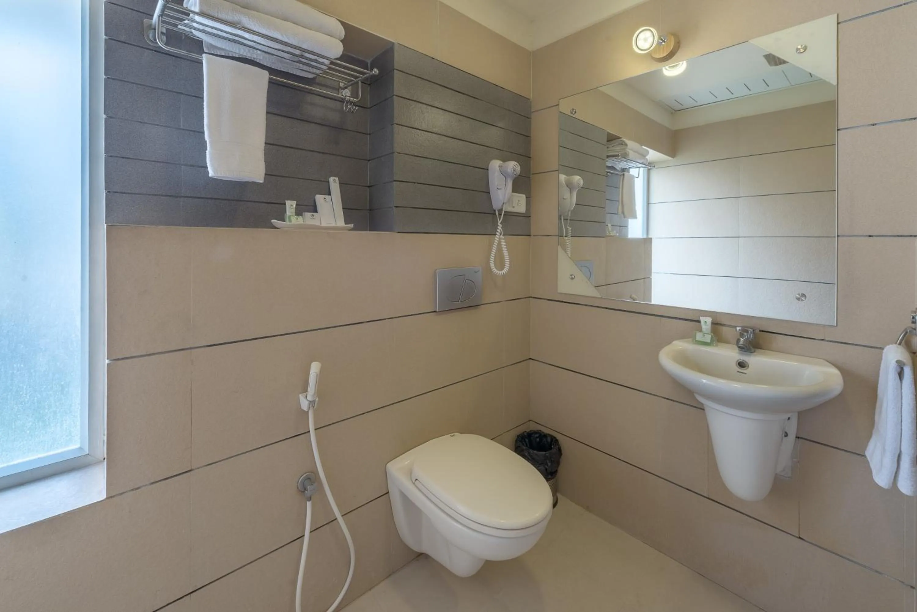 Bathroom in Treebo Nestlay Airport Alandur