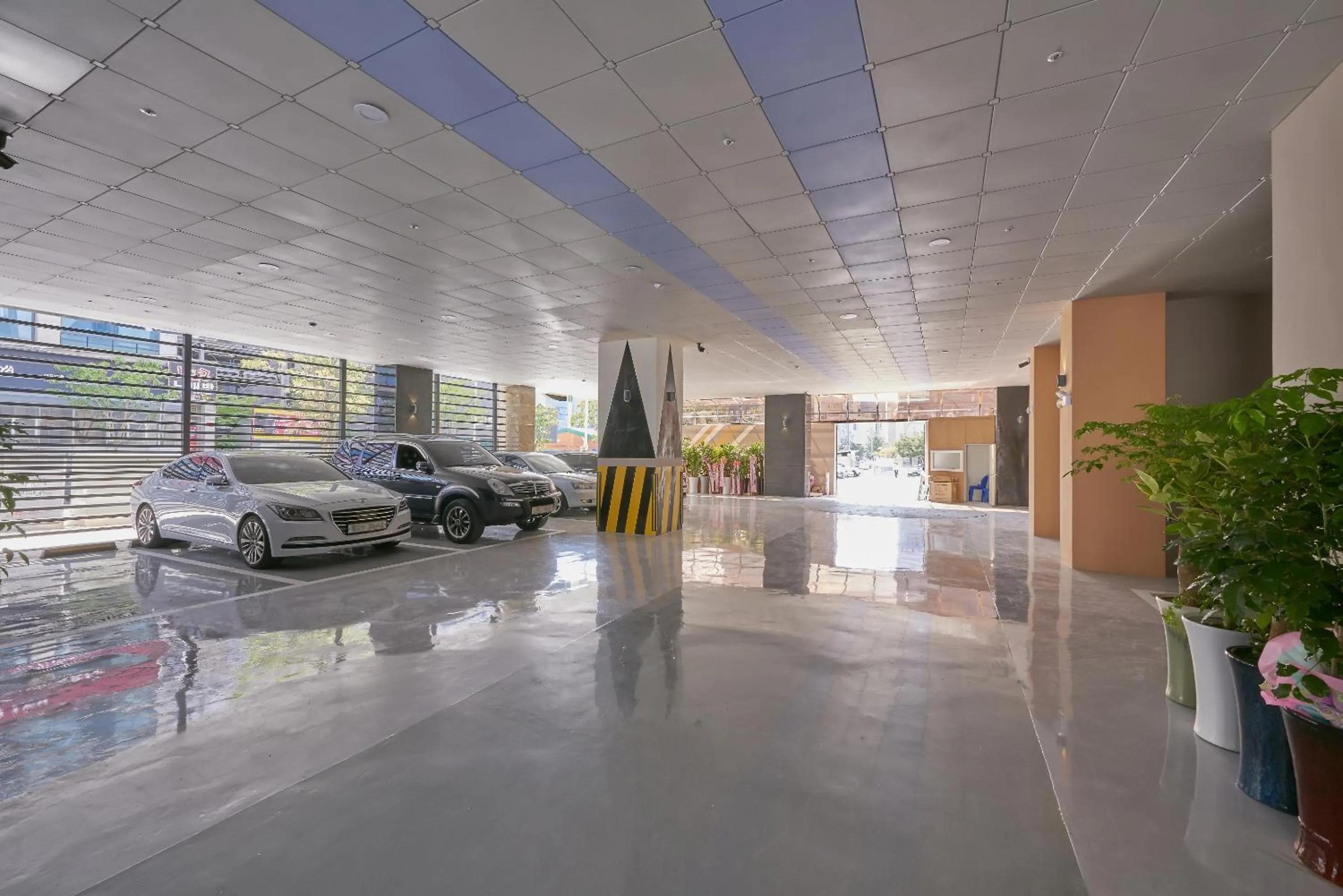 Area and facilities in Dubai Hotel