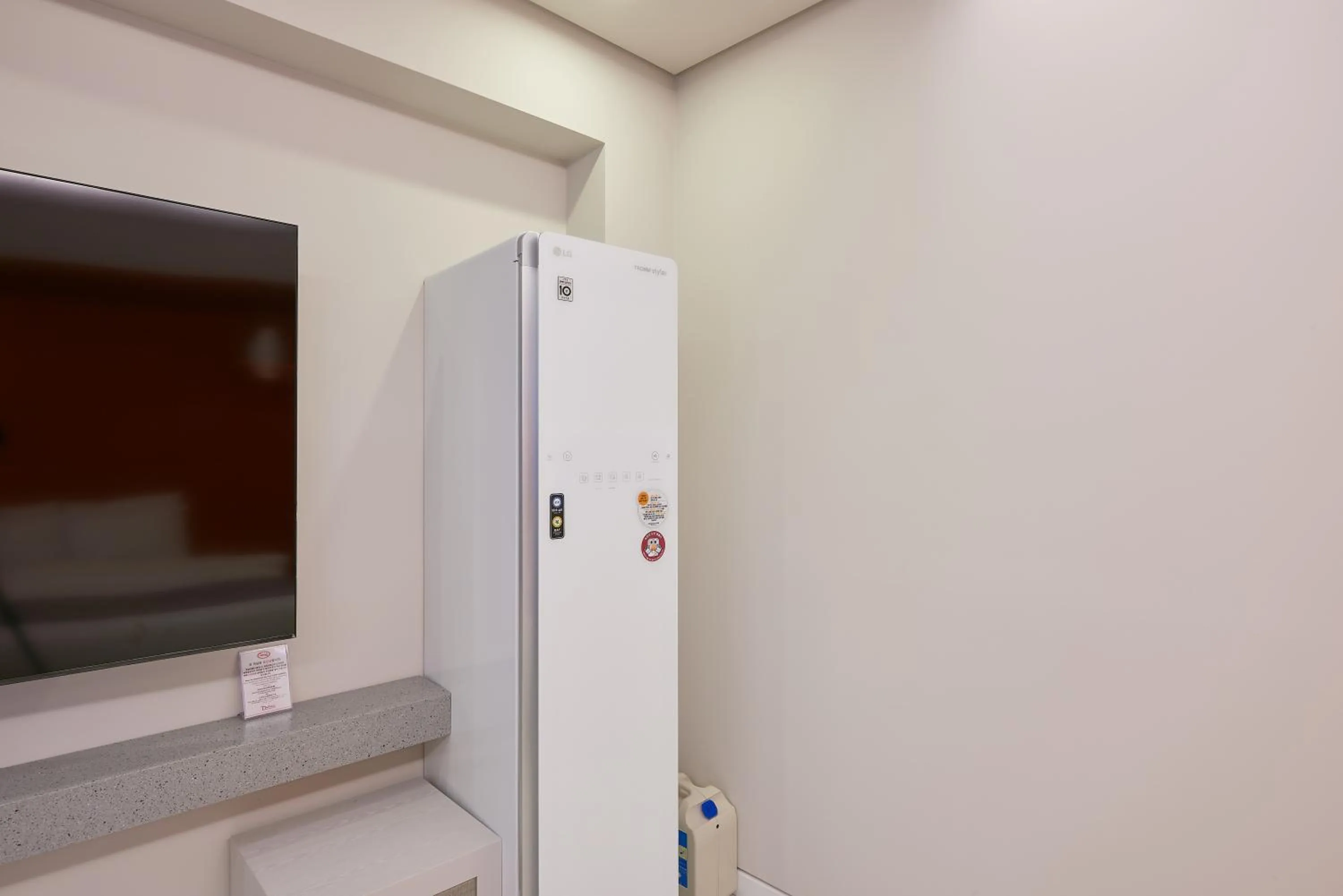 wardrobe in Dubai Hotel