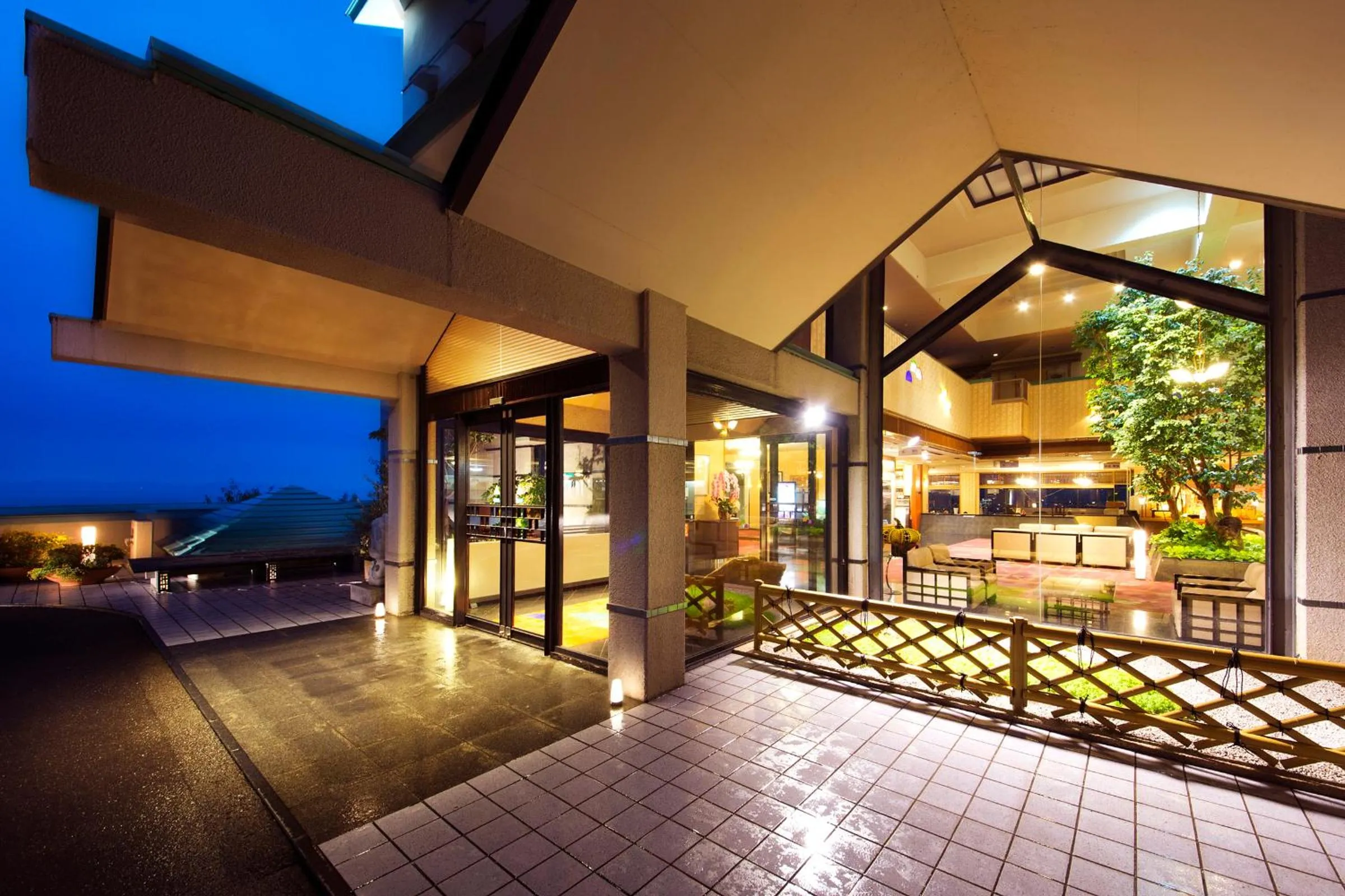 Facade/entrance in Yunaginoyu Hotel Hanajyukai