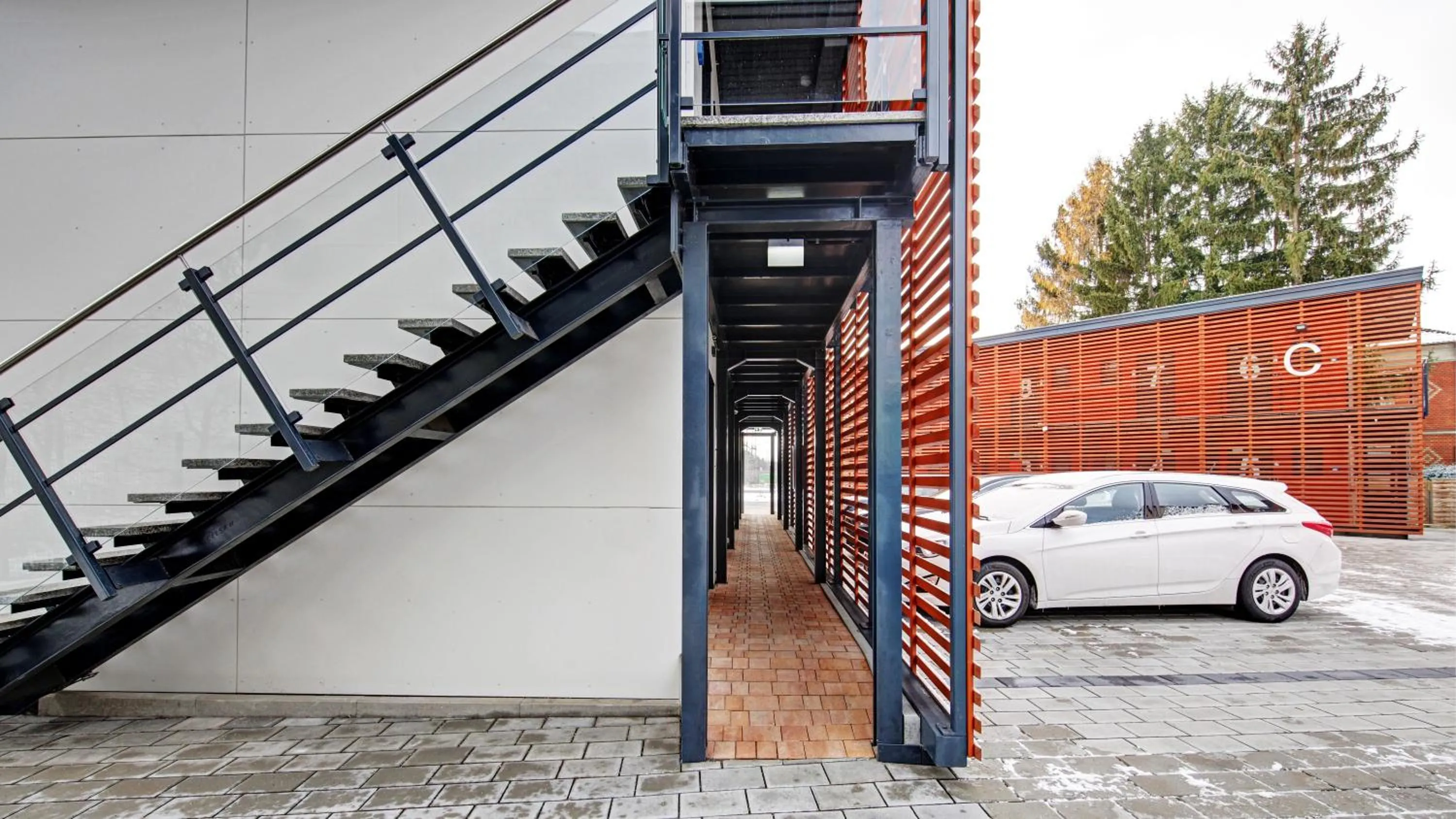 Facade/entrance in 24Seven Hotel Nürnberg