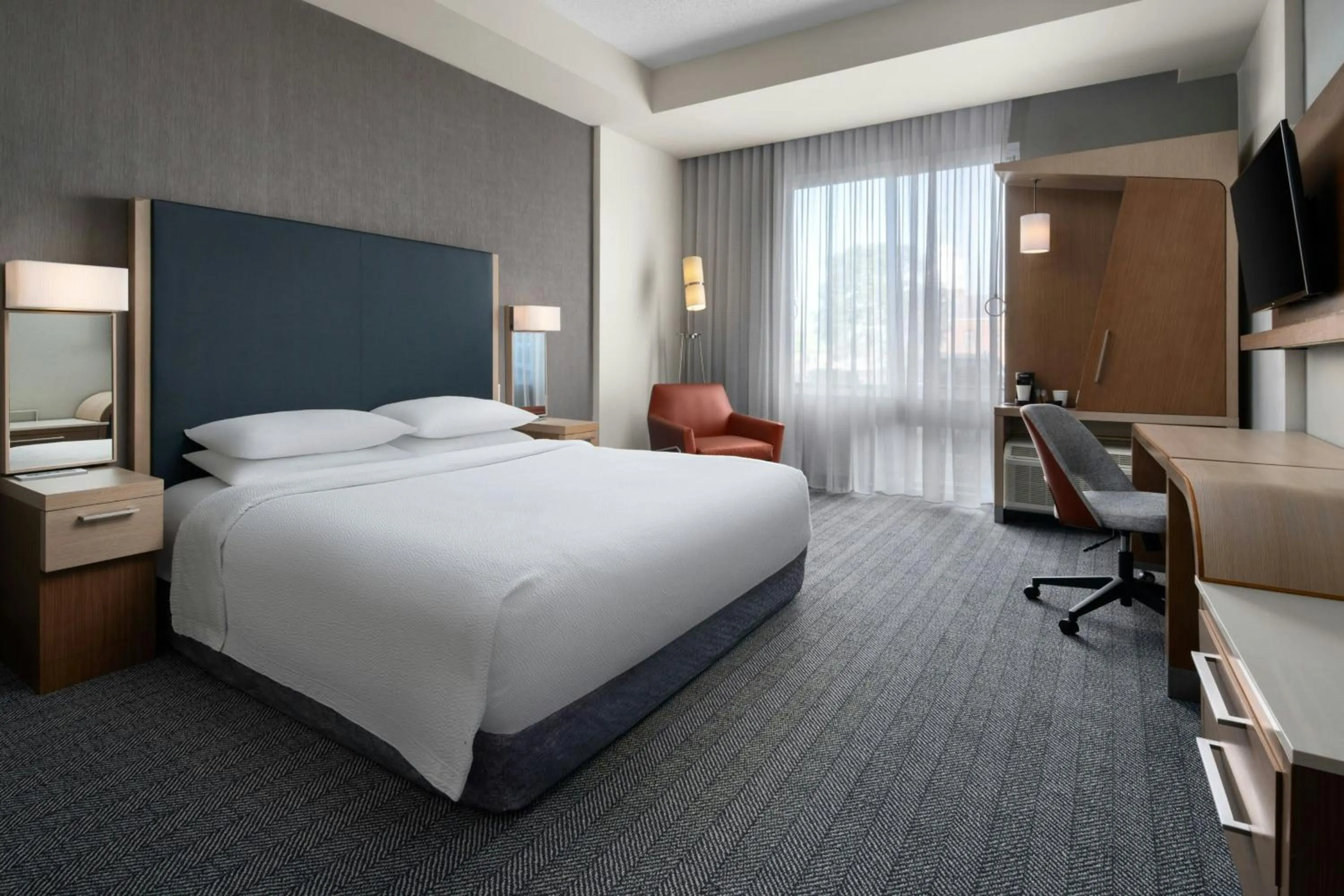 Photo of the whole room, Bed in Courtyard by Marriott Fayetteville Fort Liberty - Spring Lake