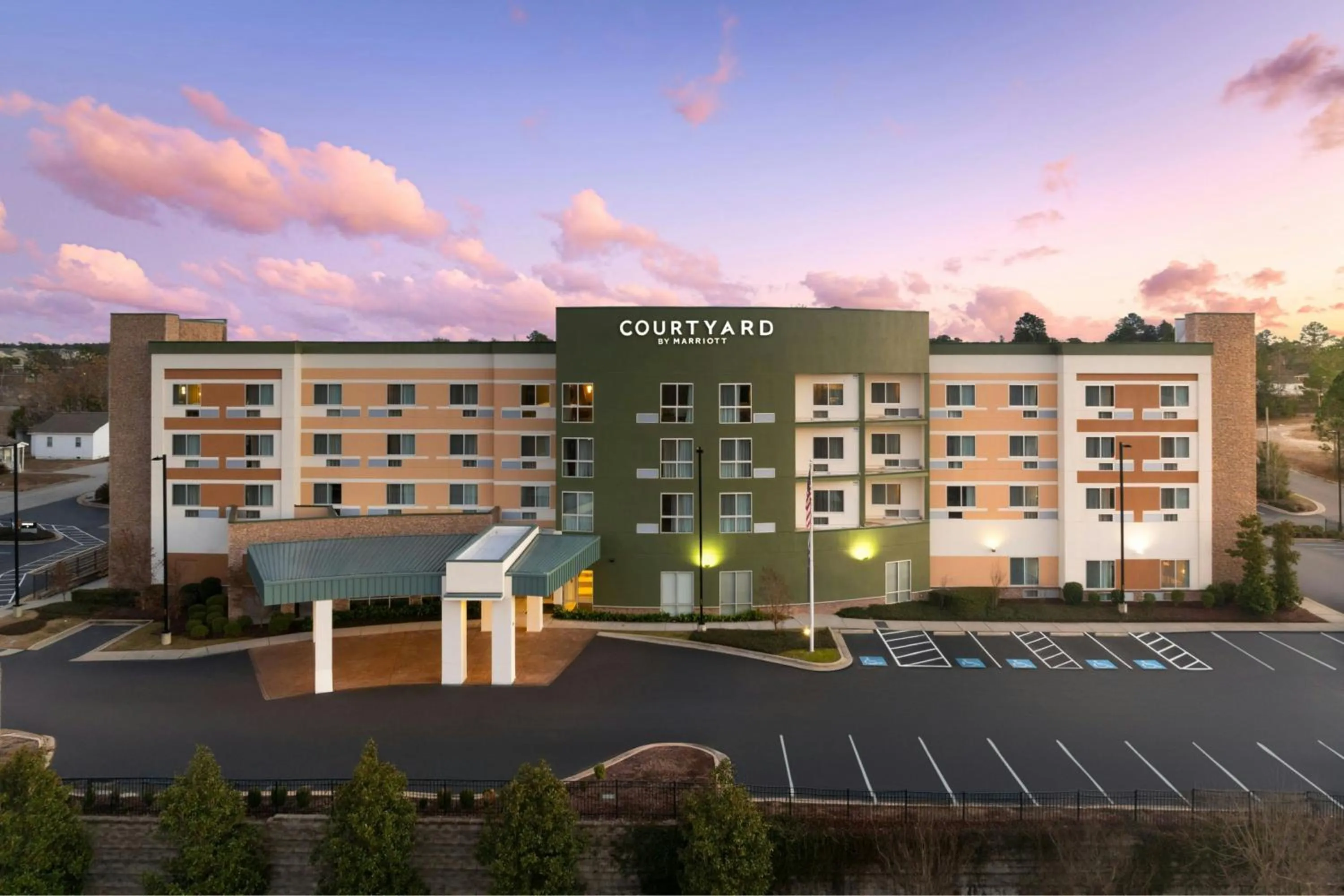 Property building in Courtyard by Marriott Fayetteville Fort Liberty - Spring Lake