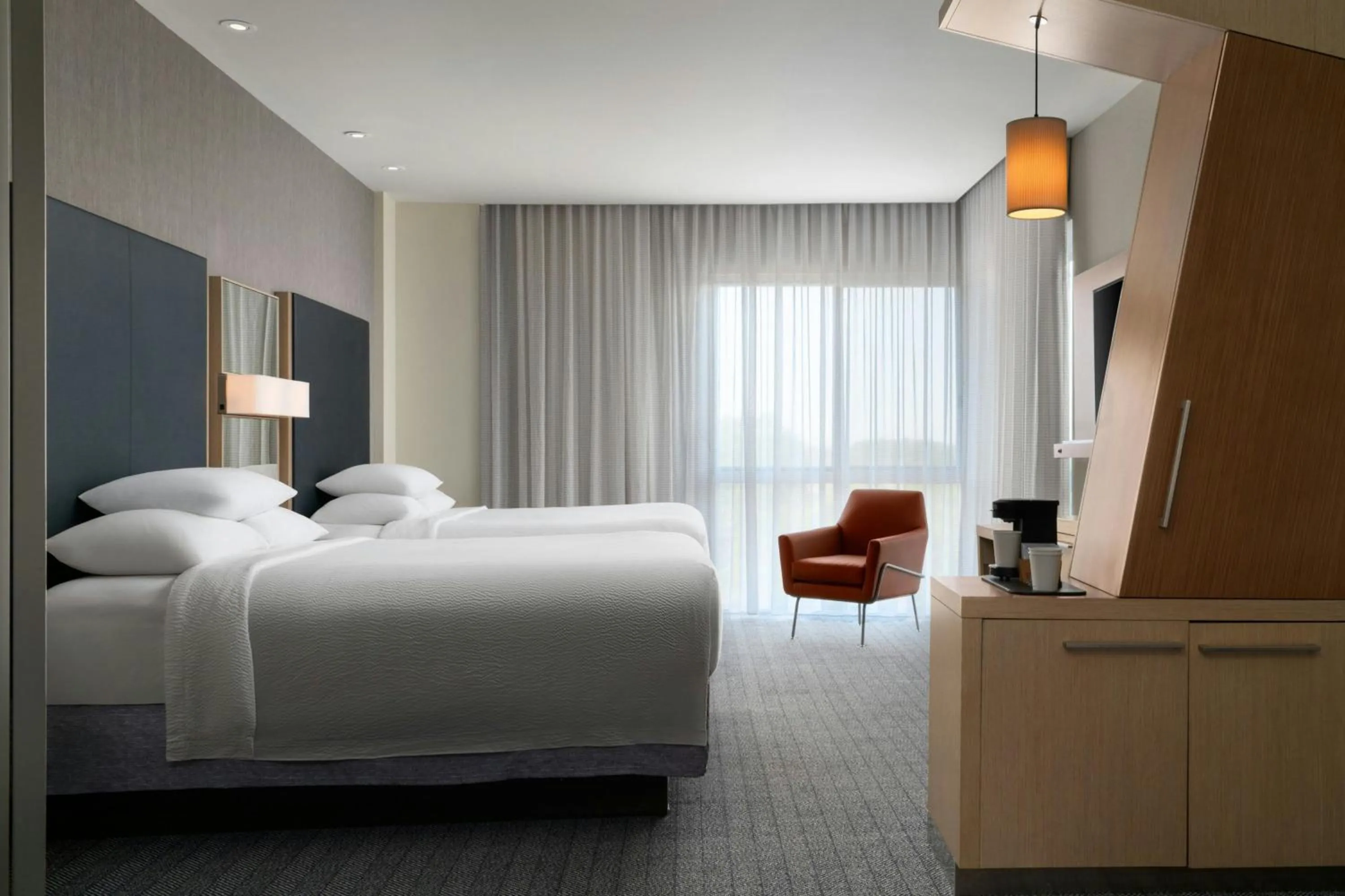 Bedroom, Bed in Courtyard by Marriott Fayetteville Fort Liberty - Spring Lake