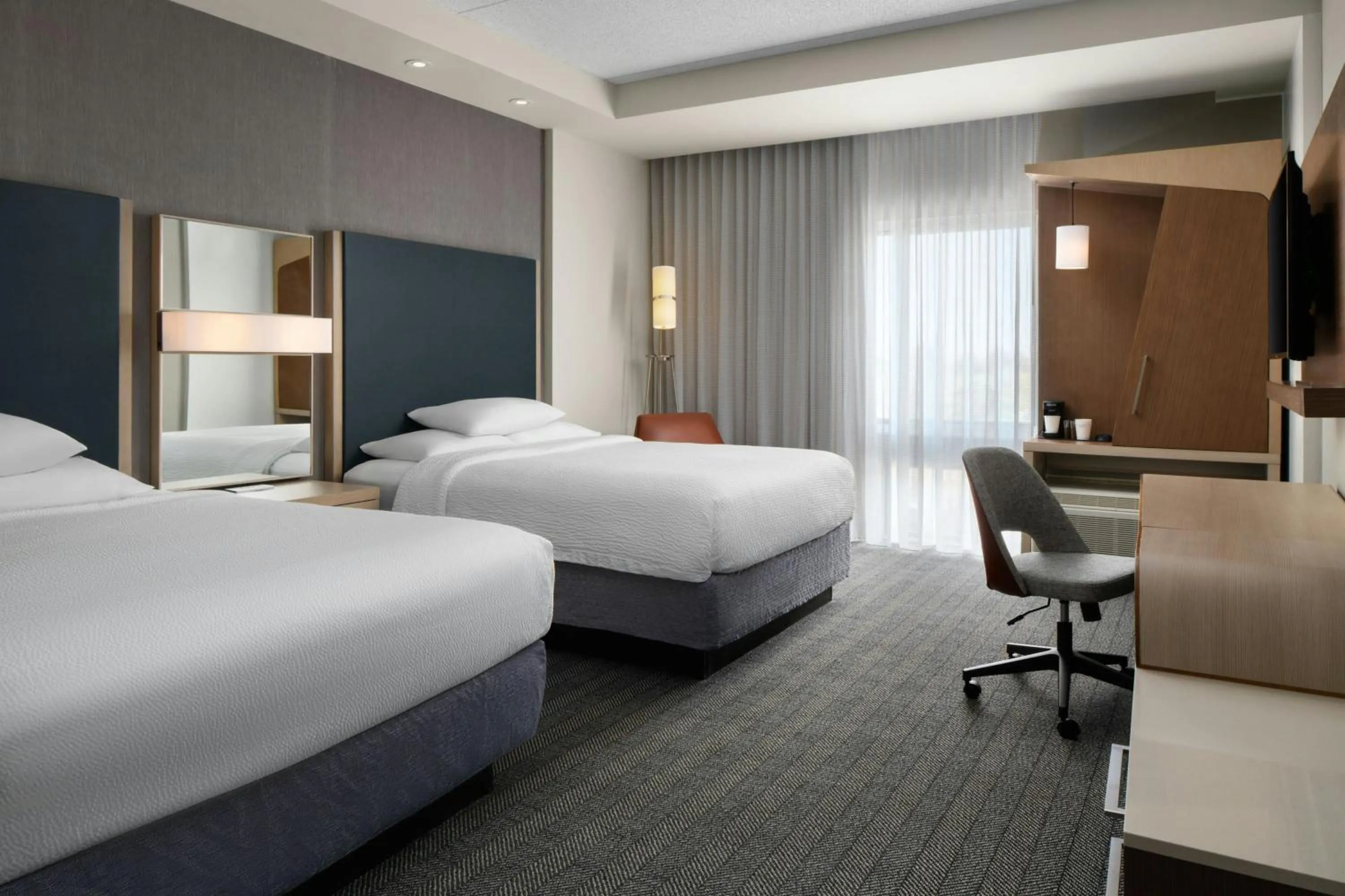 Photo of the whole room, Bed in Courtyard by Marriott Fayetteville Fort Liberty - Spring Lake