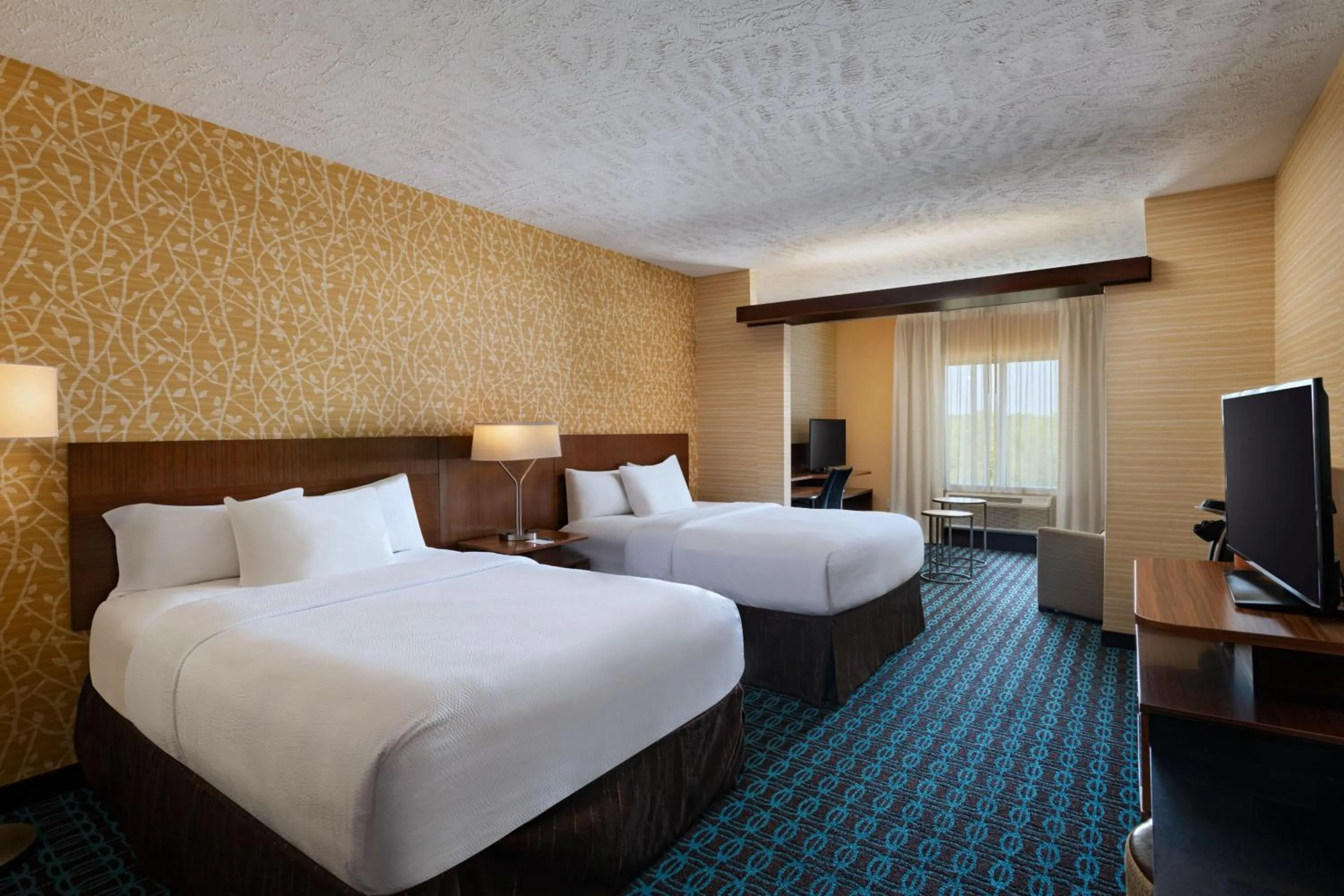 Photo of the whole room, Bed in Fairfield Inn & Suites by Marriott Lincoln Airport