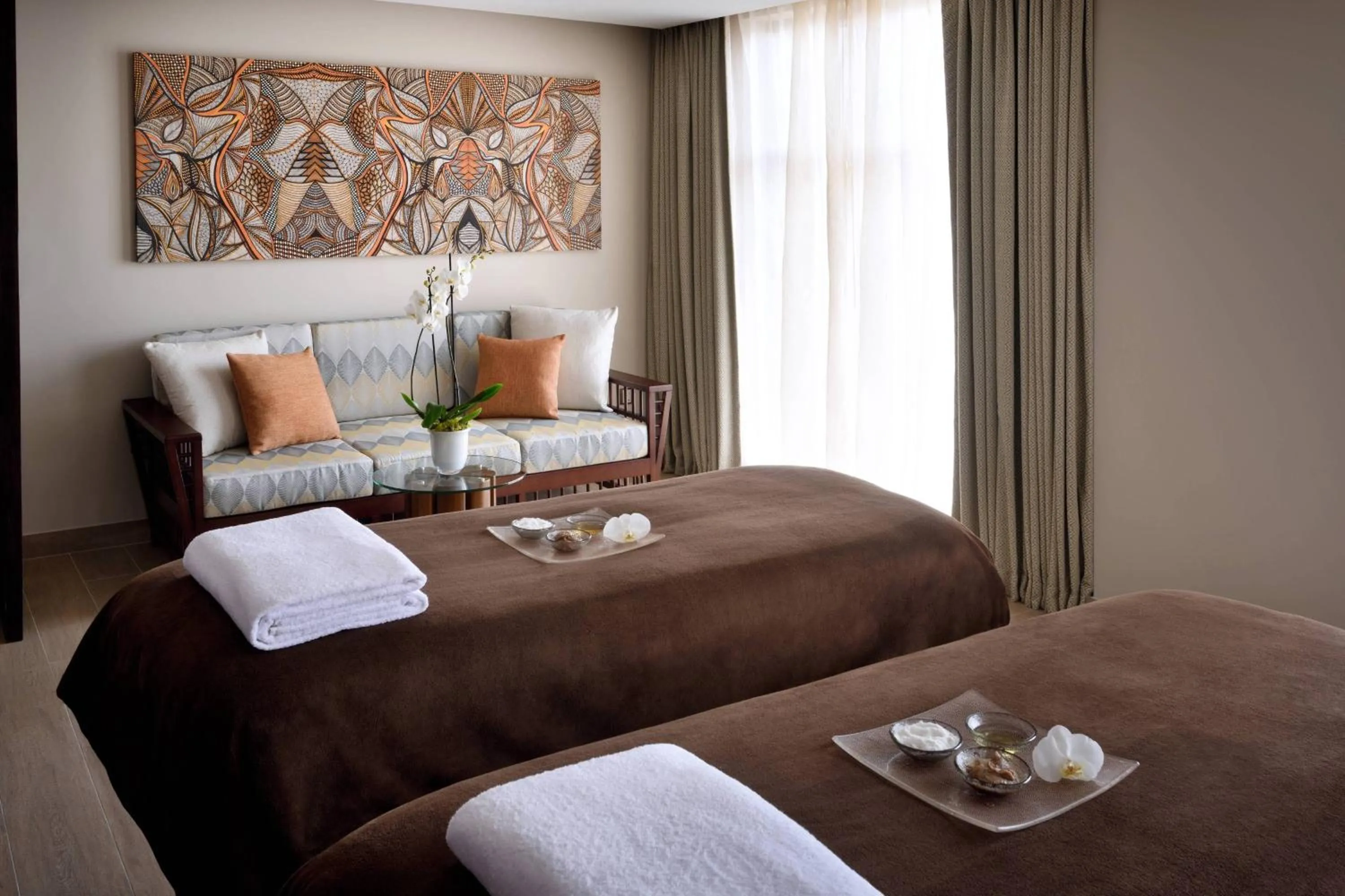 Spa and wellness centre/facilities, Bed in Lapita, Dubai Parks and Resorts, Autograph Collection