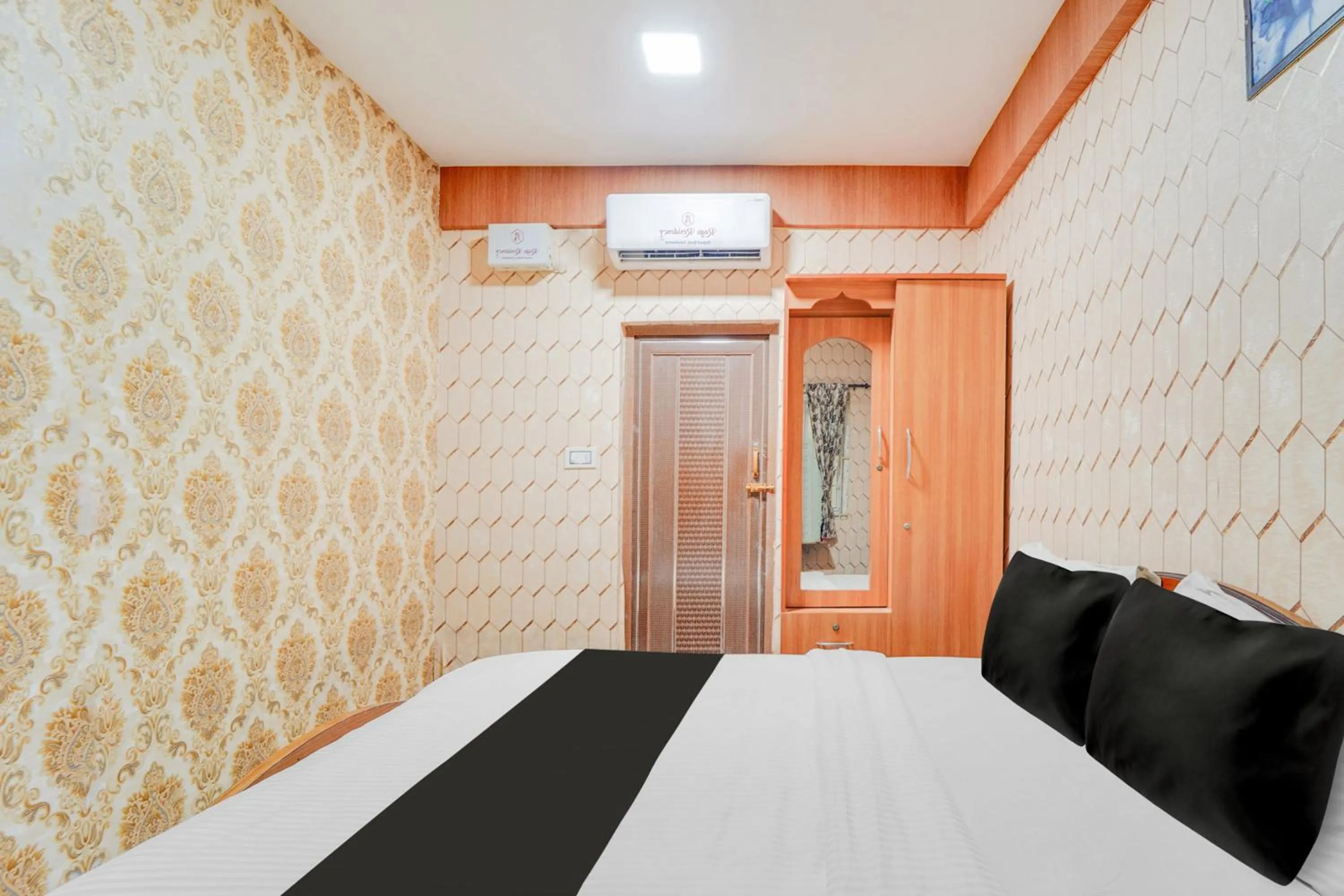 Bedroom, Bed in Super Hotel O Airport Road Coimbatore