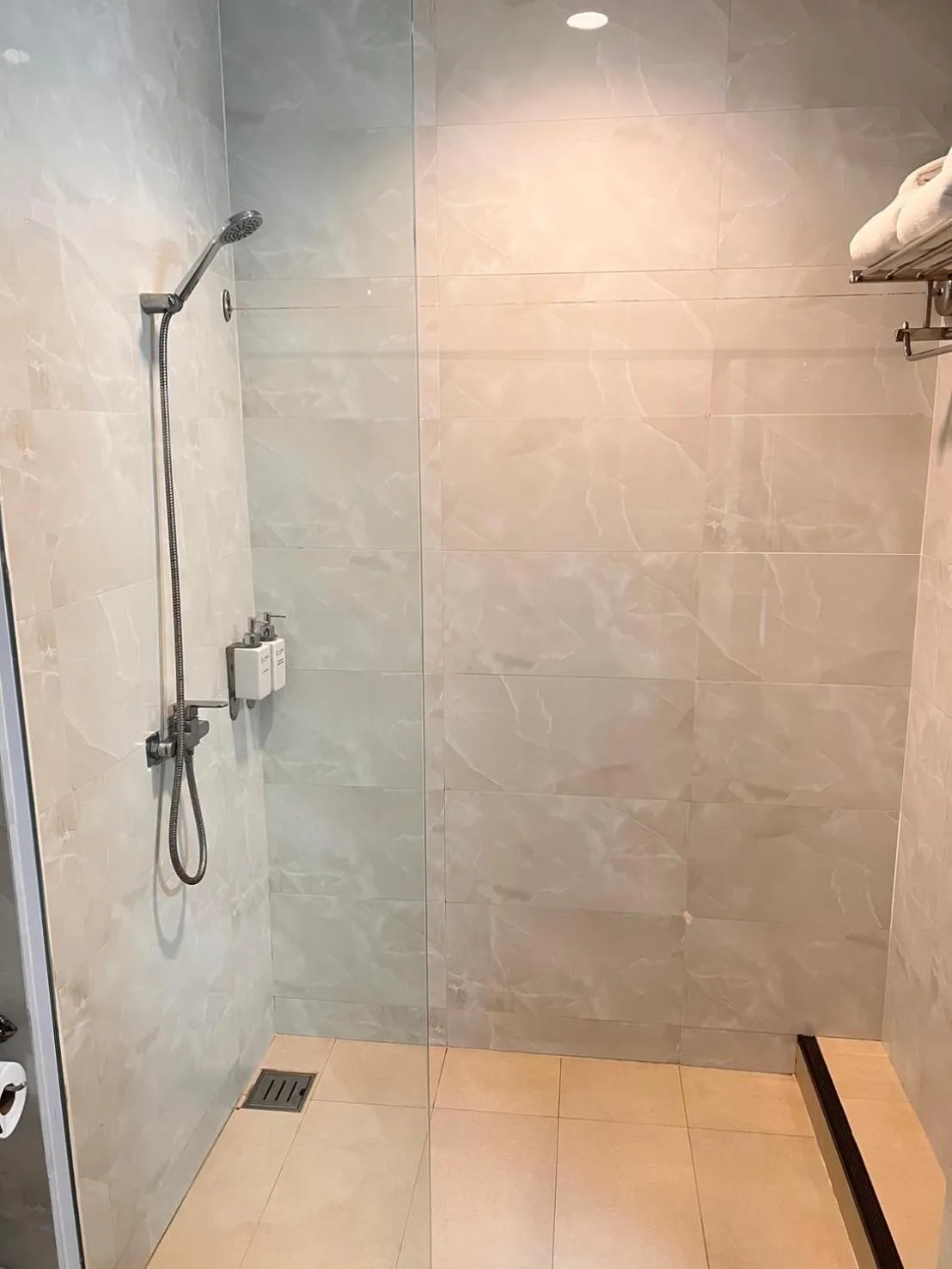 Bathroom in Koh Kood Paradise Beach