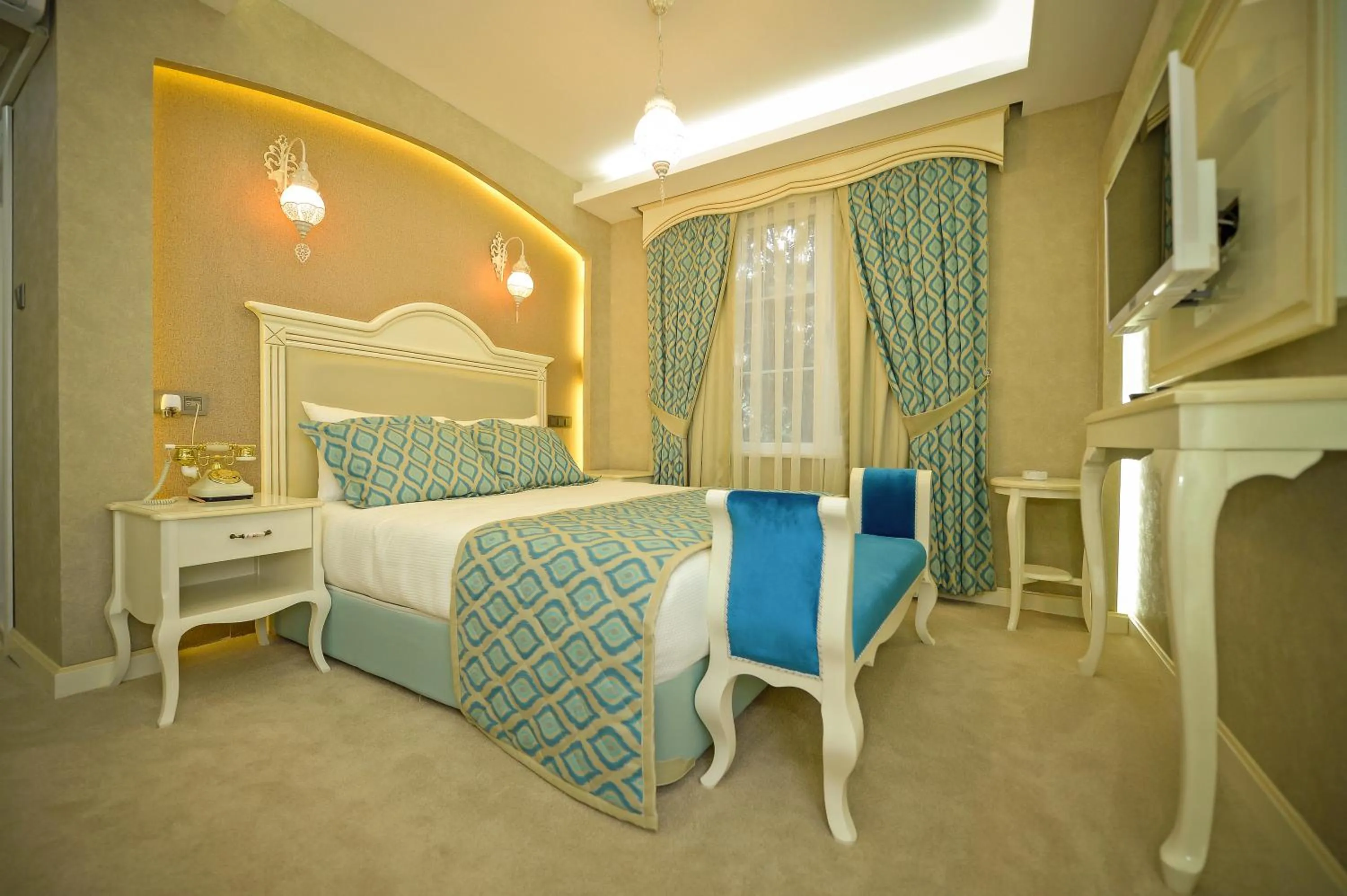 Street view, Bed in Hatunca Otel & Restaurant