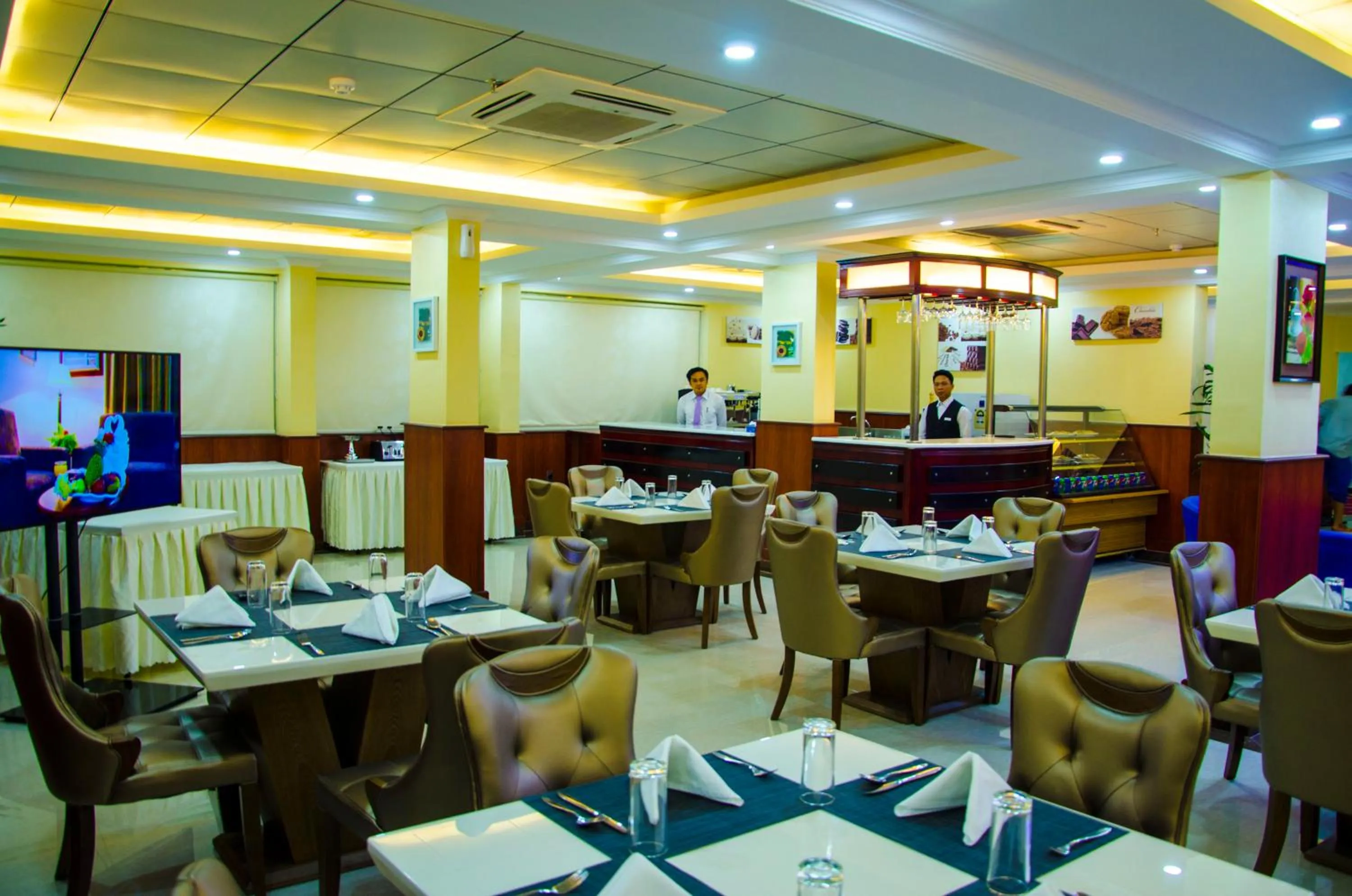 Restaurant/places to eat in Jubail Inn