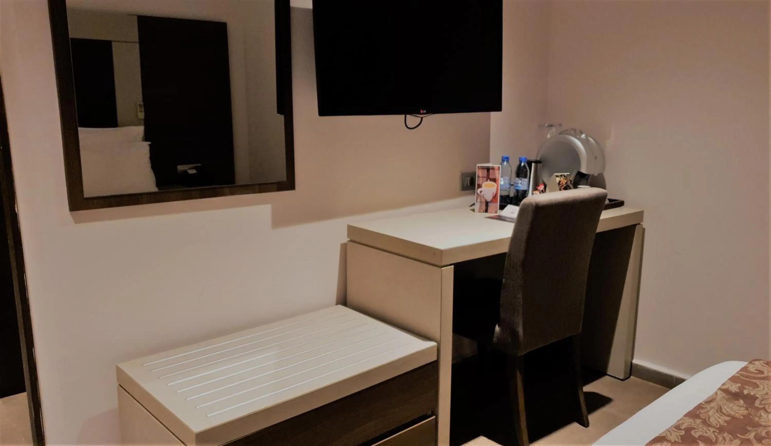 TV and multimedia in Grand Hotel Central Conakry