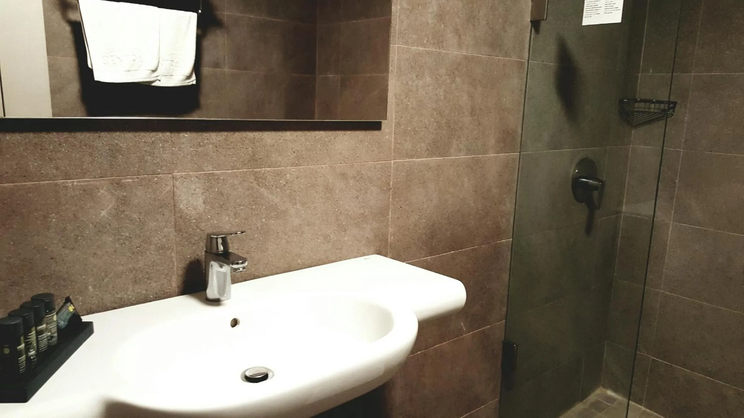 Bathroom in Grand Hotel Central Conakry